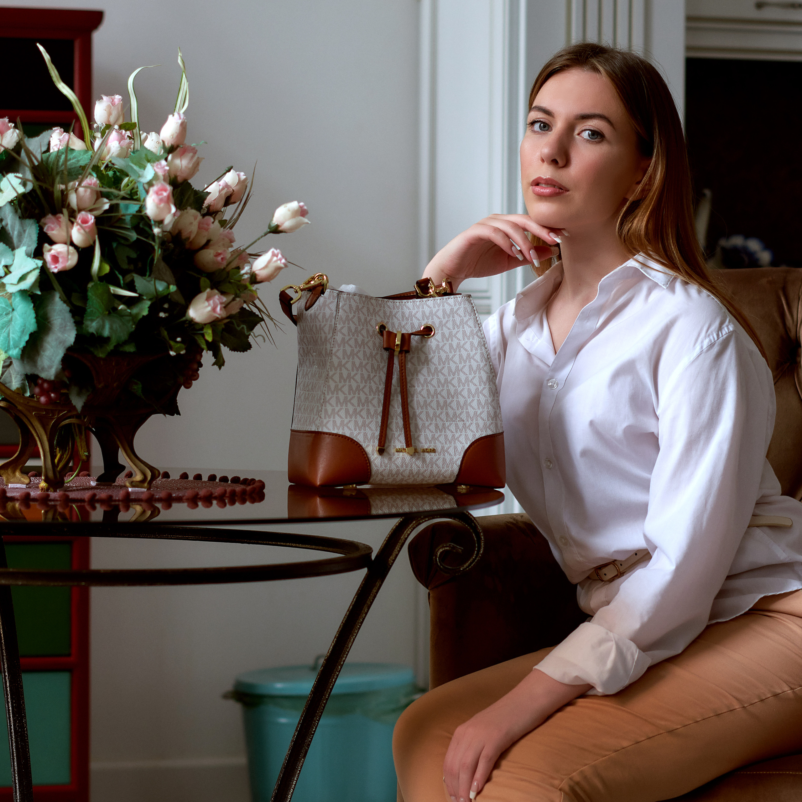 Фотосессия в студии с интерьером