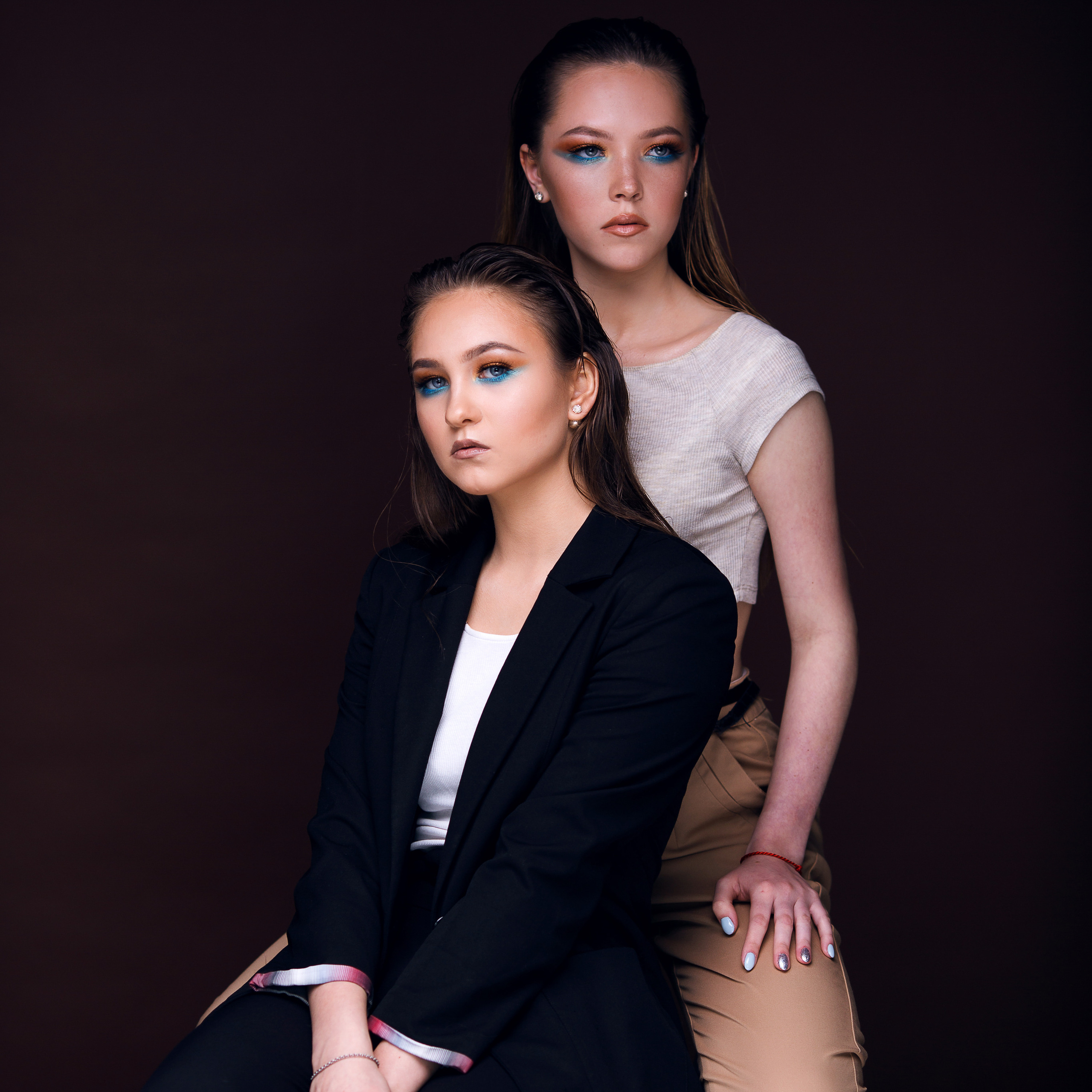 Лиза и Вика. Фотограф Оксана Салимова