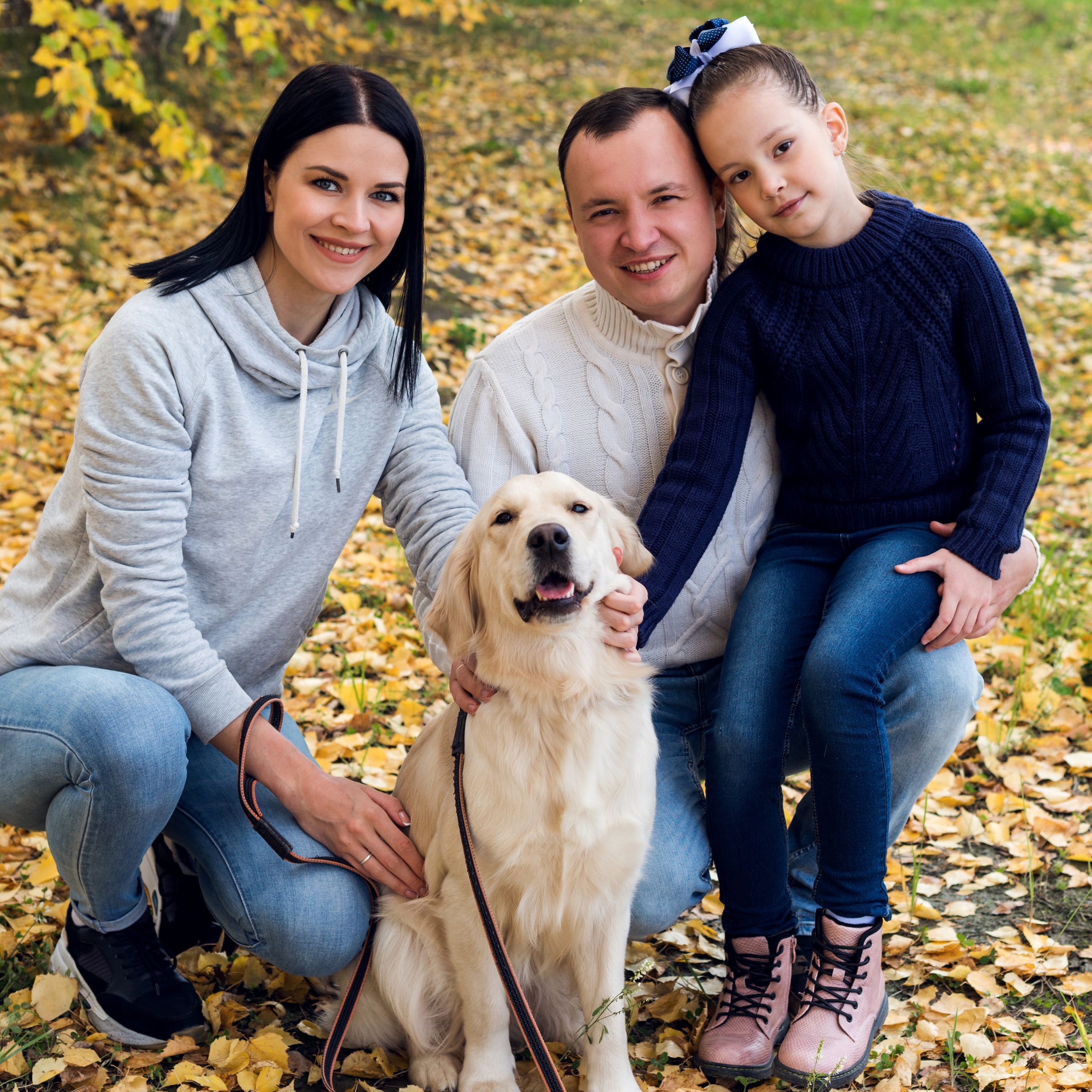 Нора и ее семья: Эвелина, Яна, Альберт. Фотограф Оксана Салимова