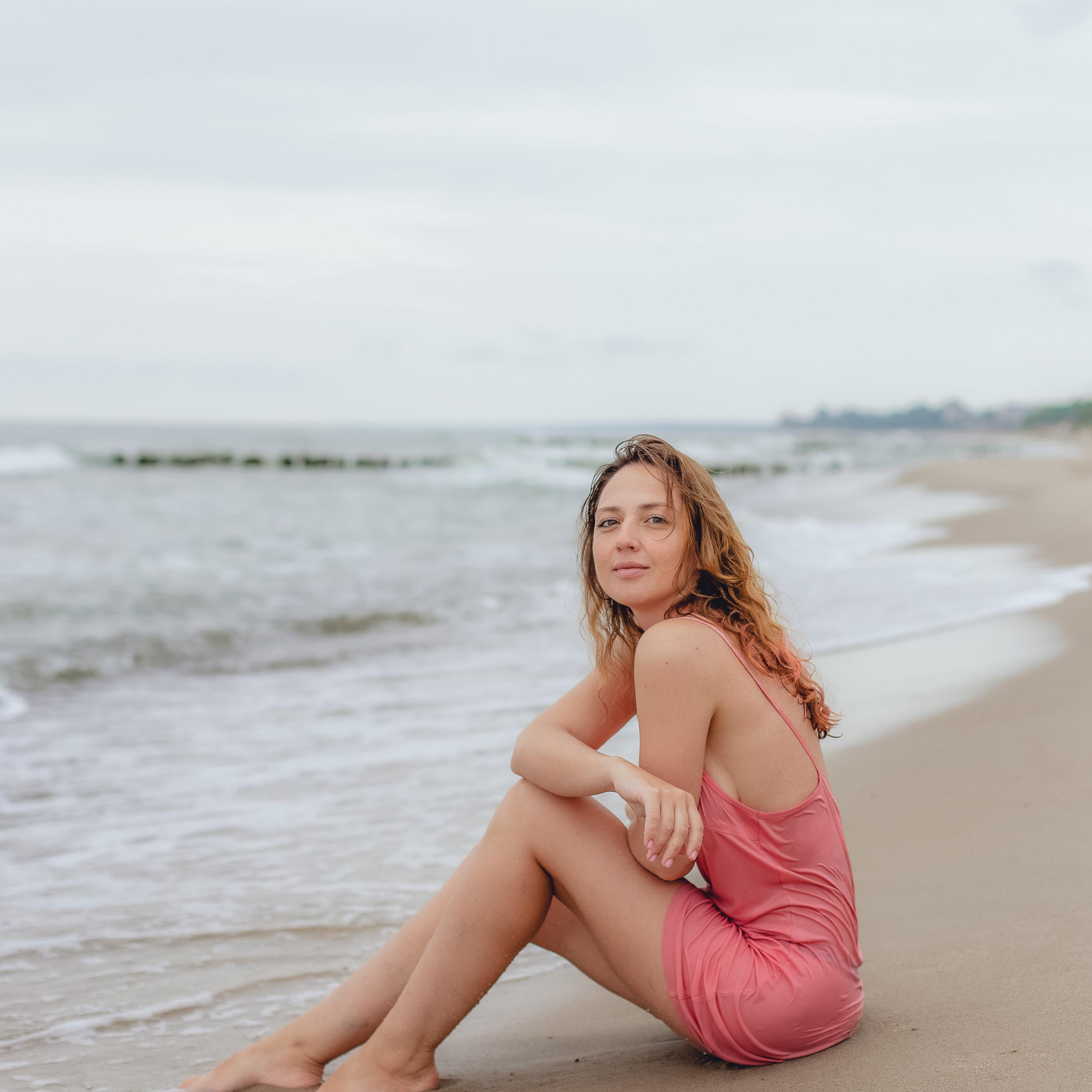 Элина. Пасмурное море