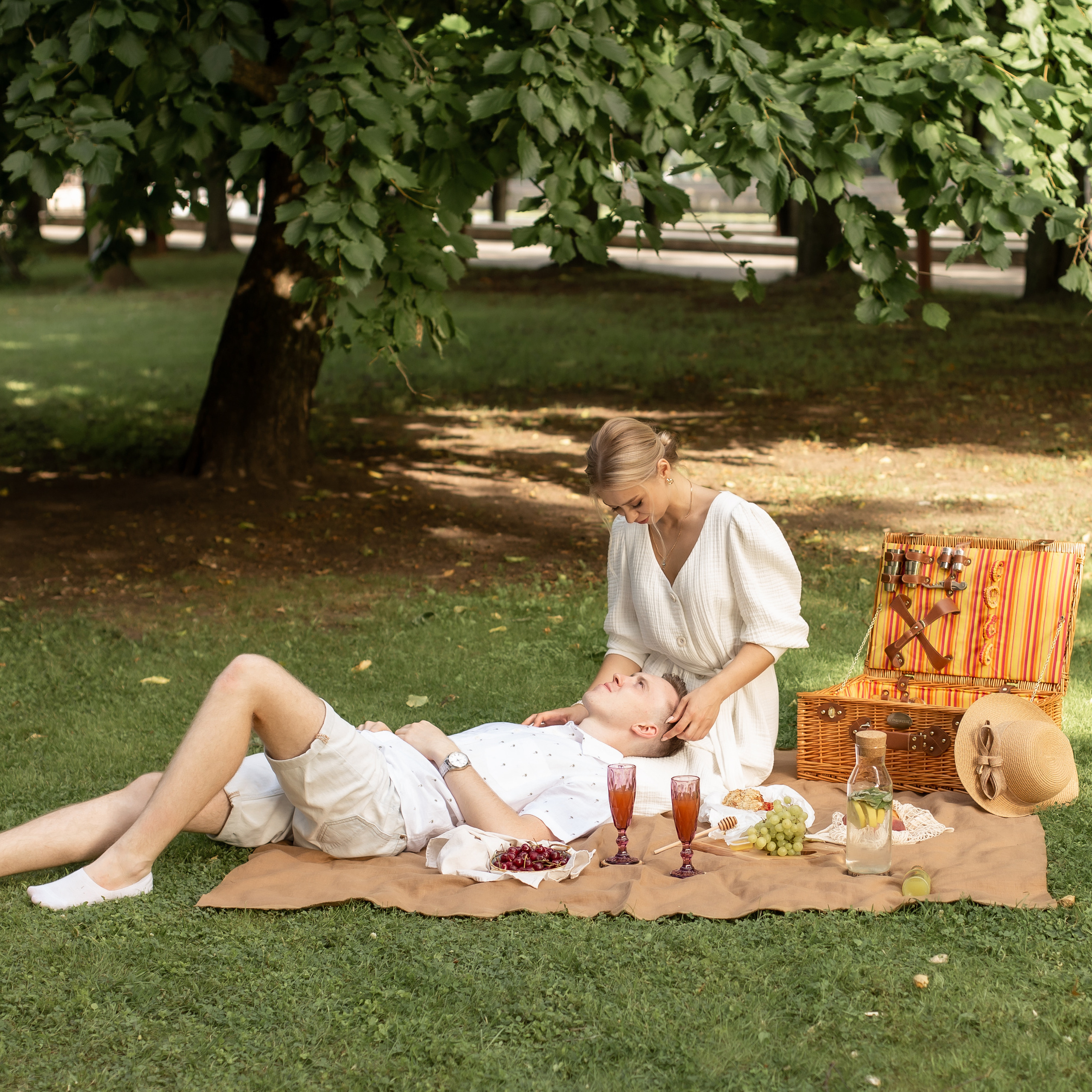 Алексей и Анастасия. Пикник