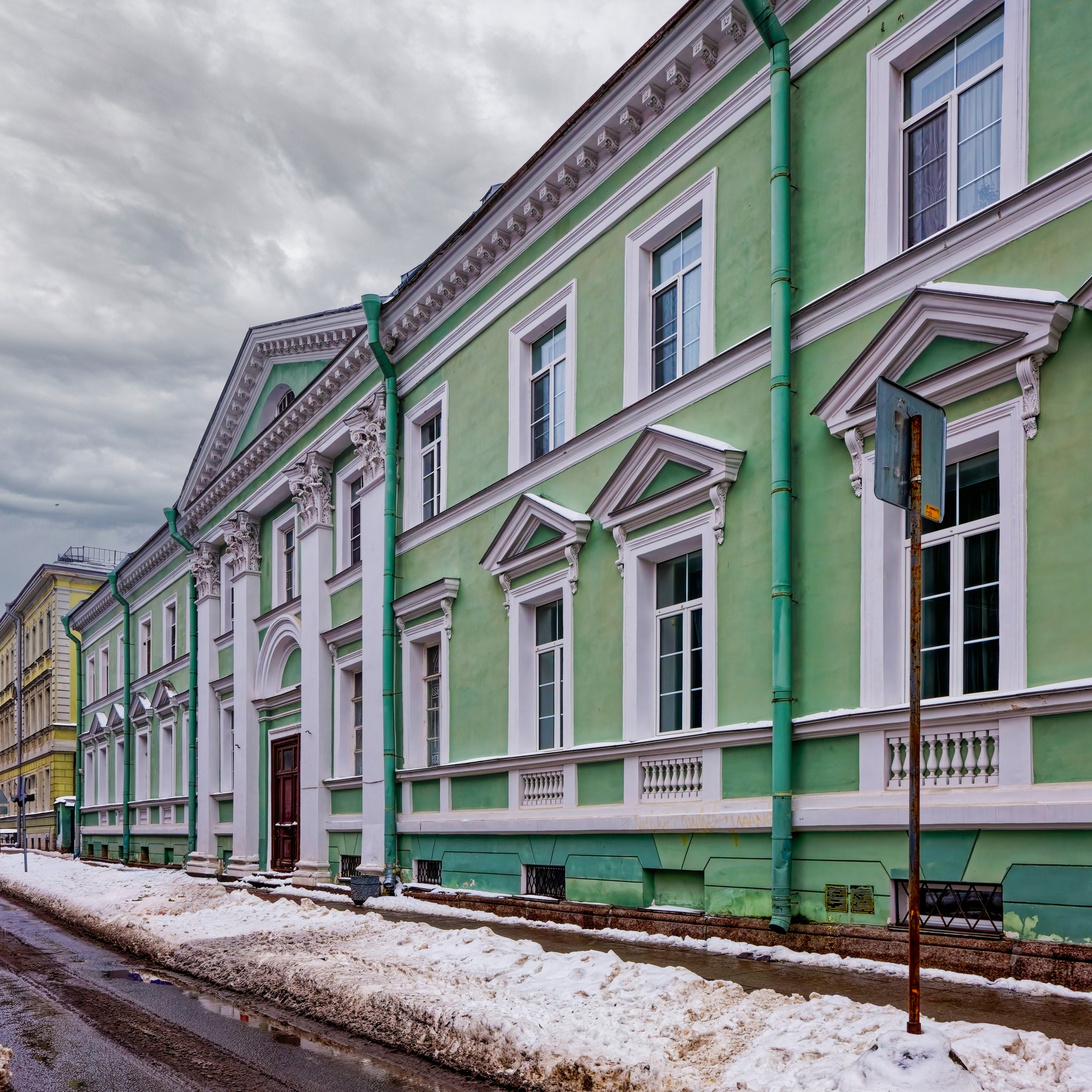 Миллионная улица. Четная сторона