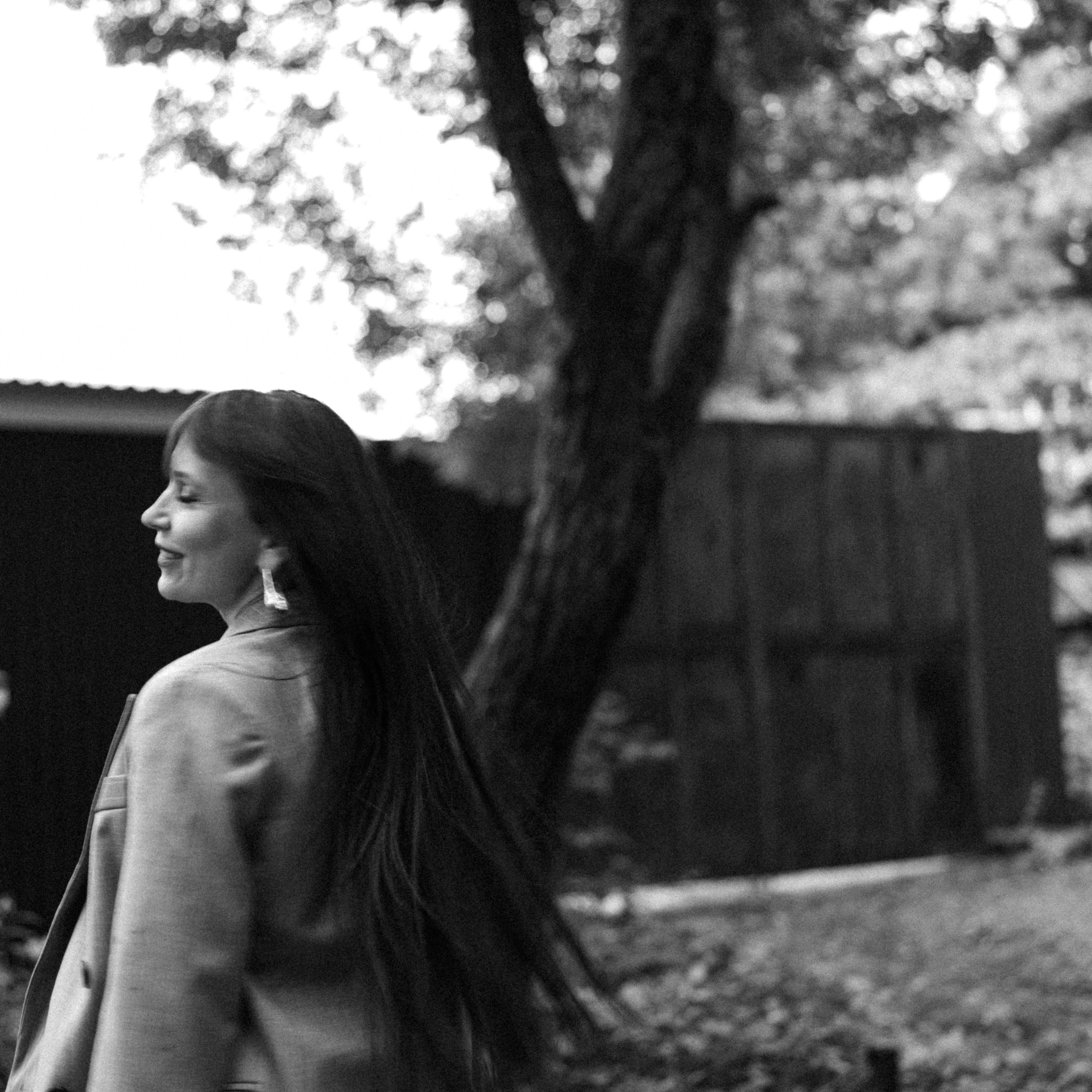 Галина (прогулка под дождём)