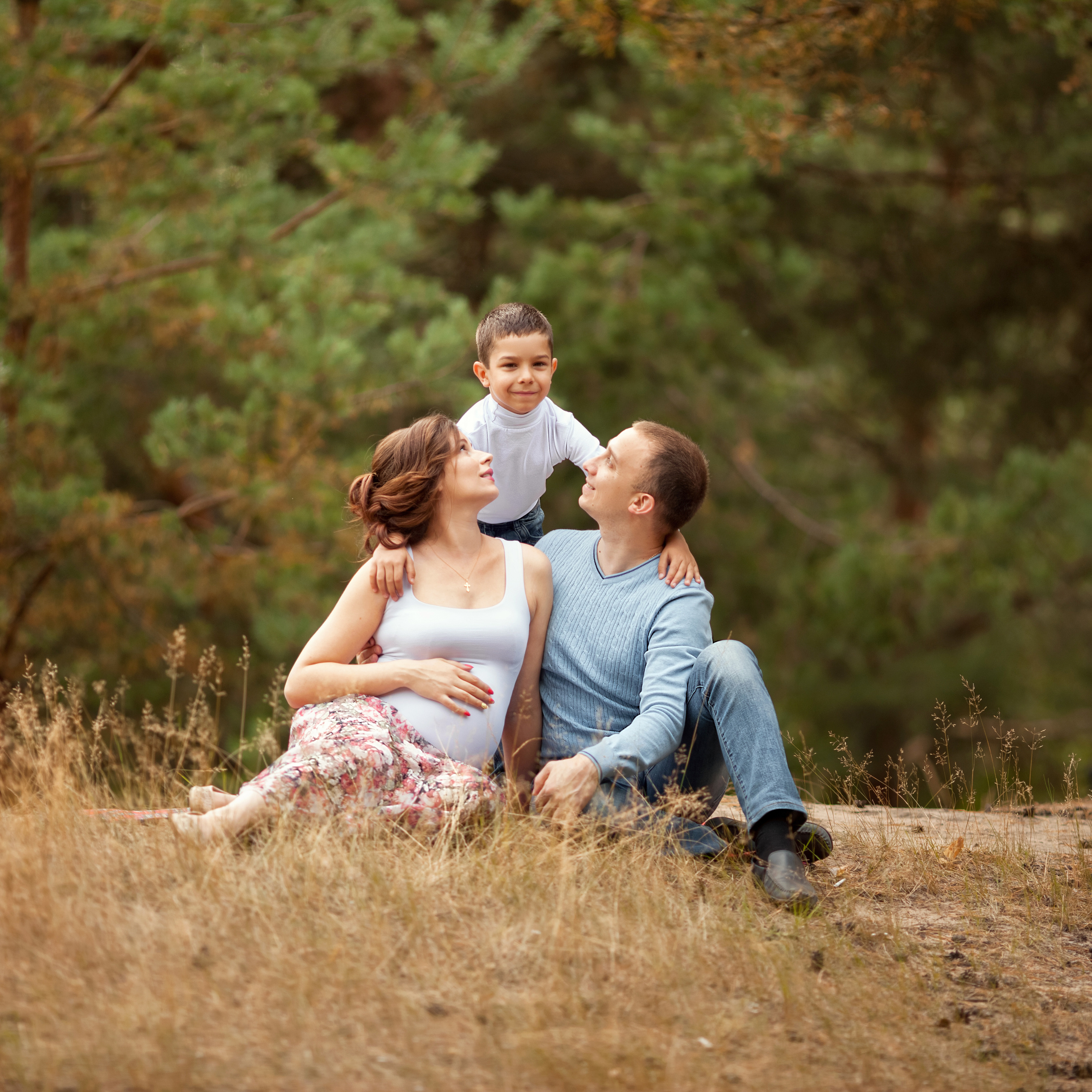 В ожидании братика. Прогулка в Загородном парке