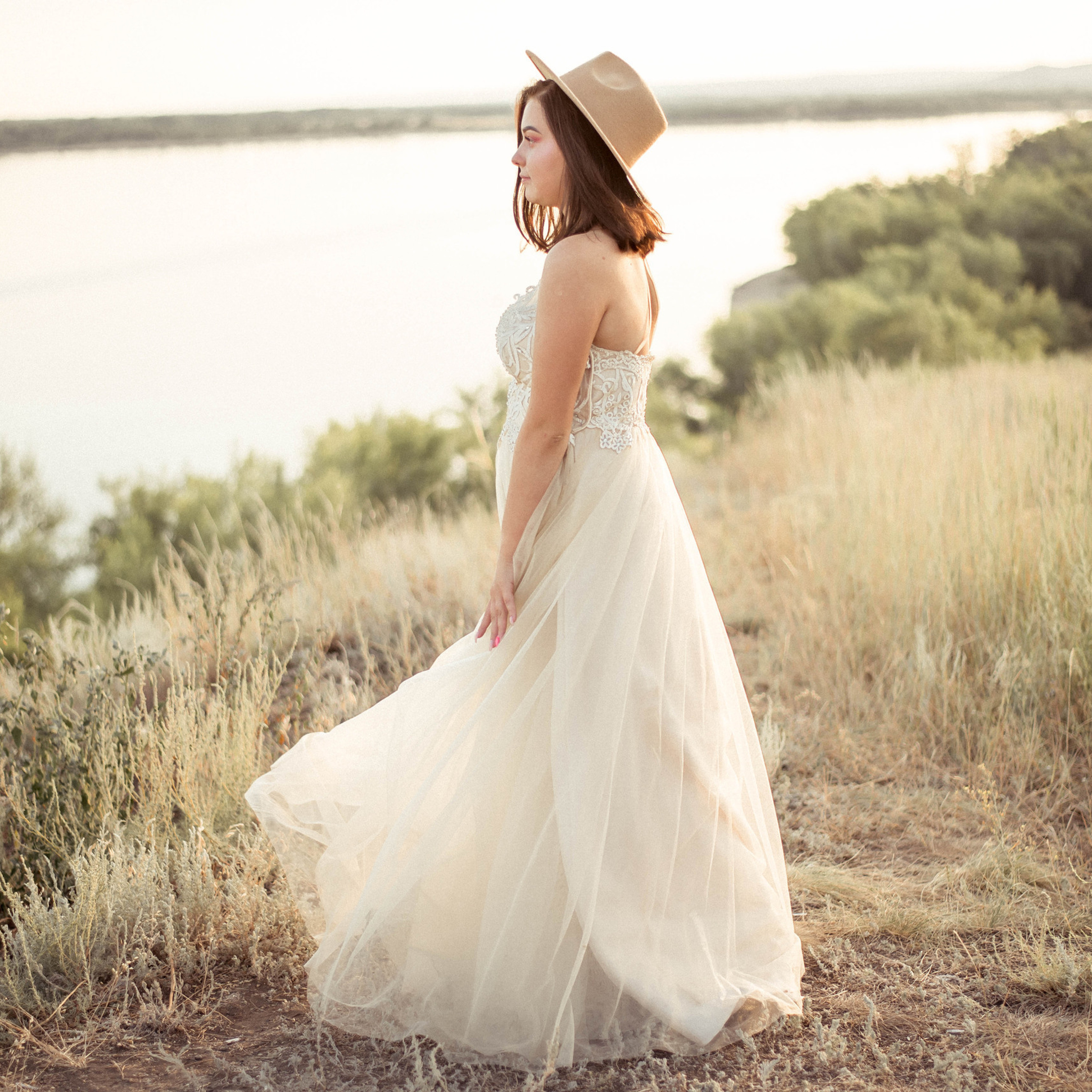 Отзывы. Доброго времени суток! Меня зовут Куличкова Юлия — я фотограф Ваших эм