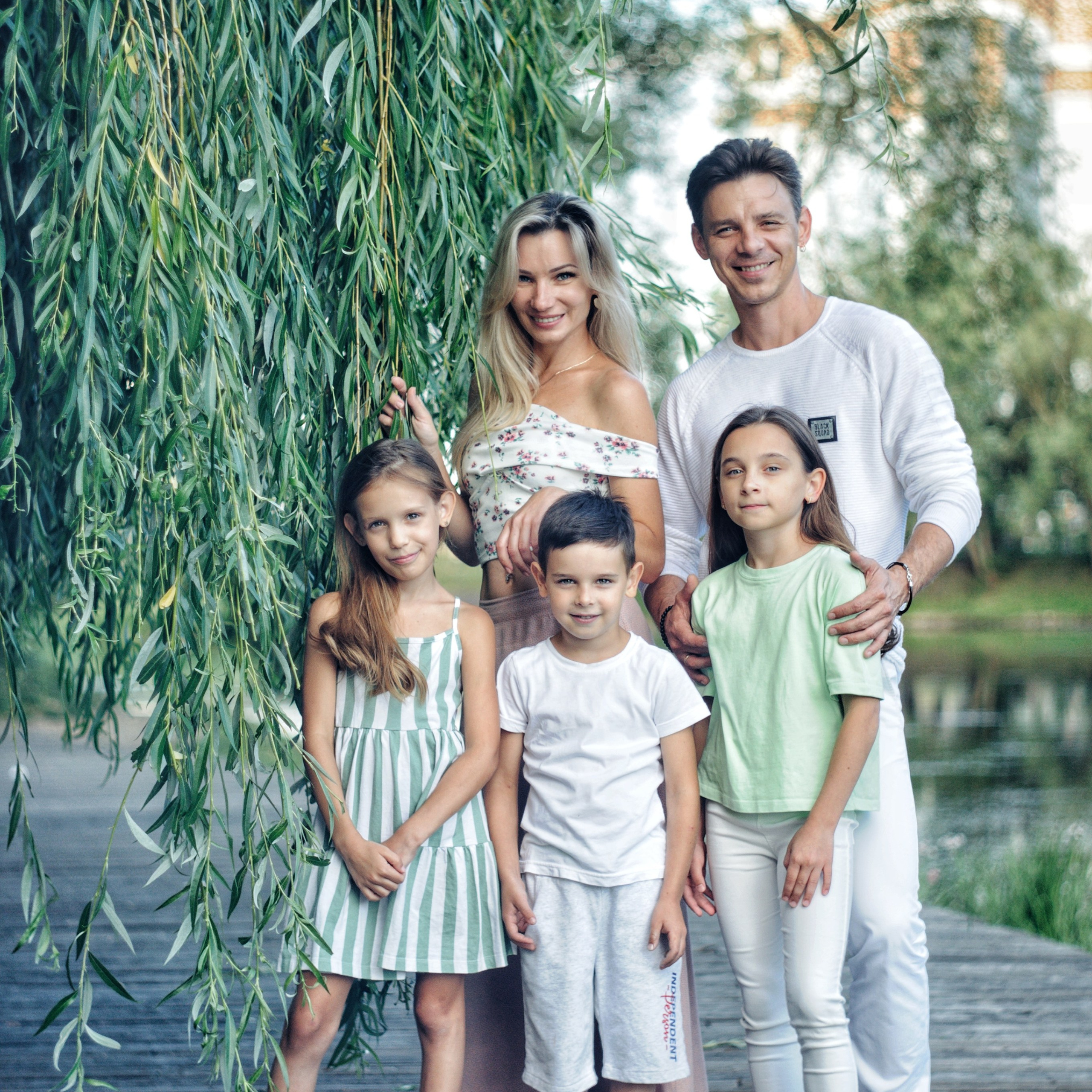 Семейная уличная