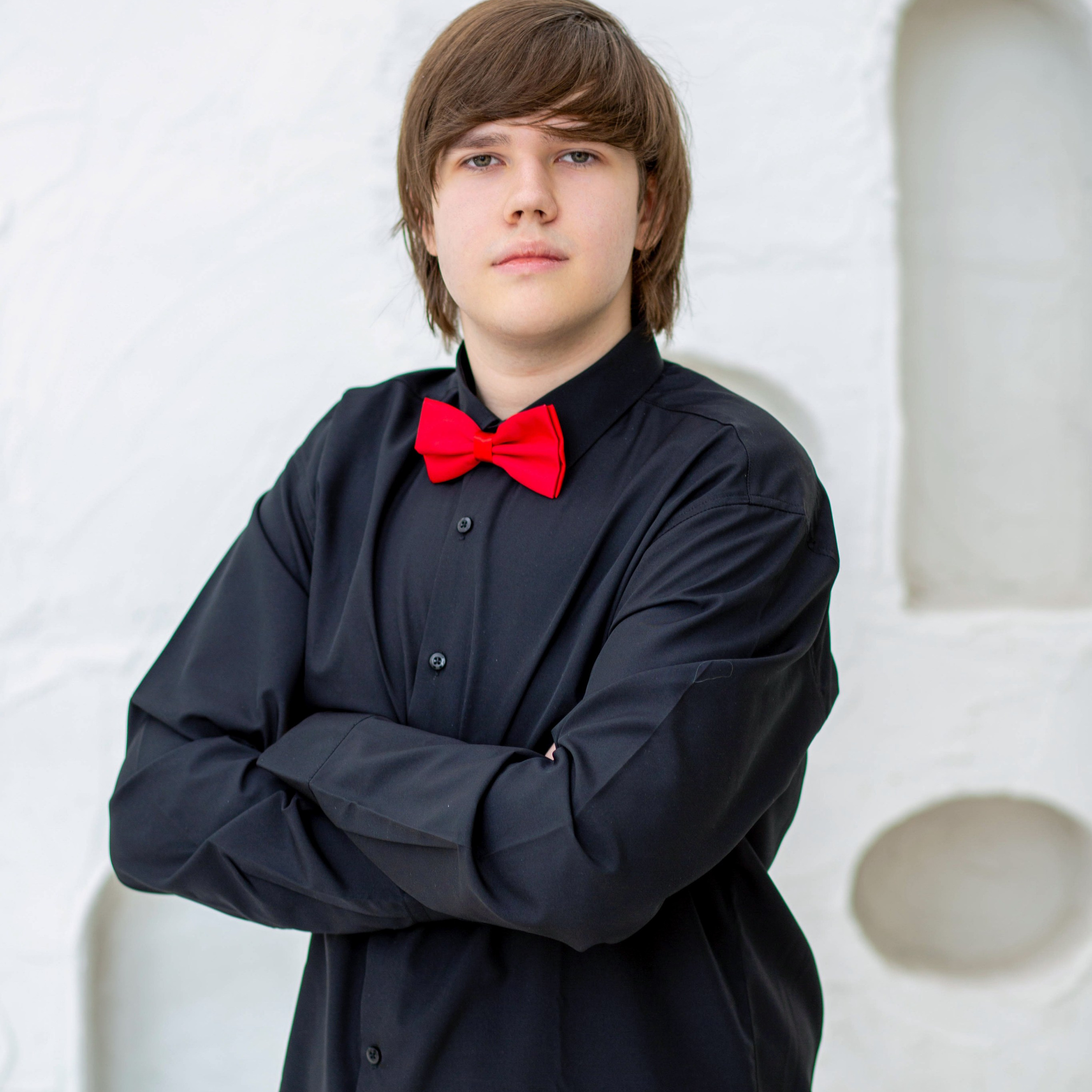 Красный с черным