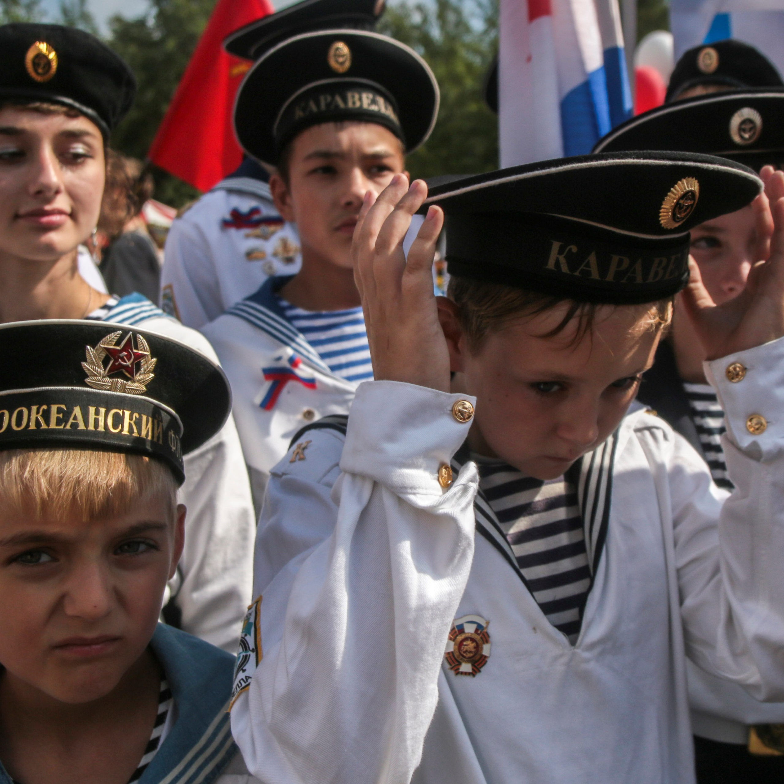 22 августа 2022 года. Санкт-Петербург. Дети во время празднования дня флага.