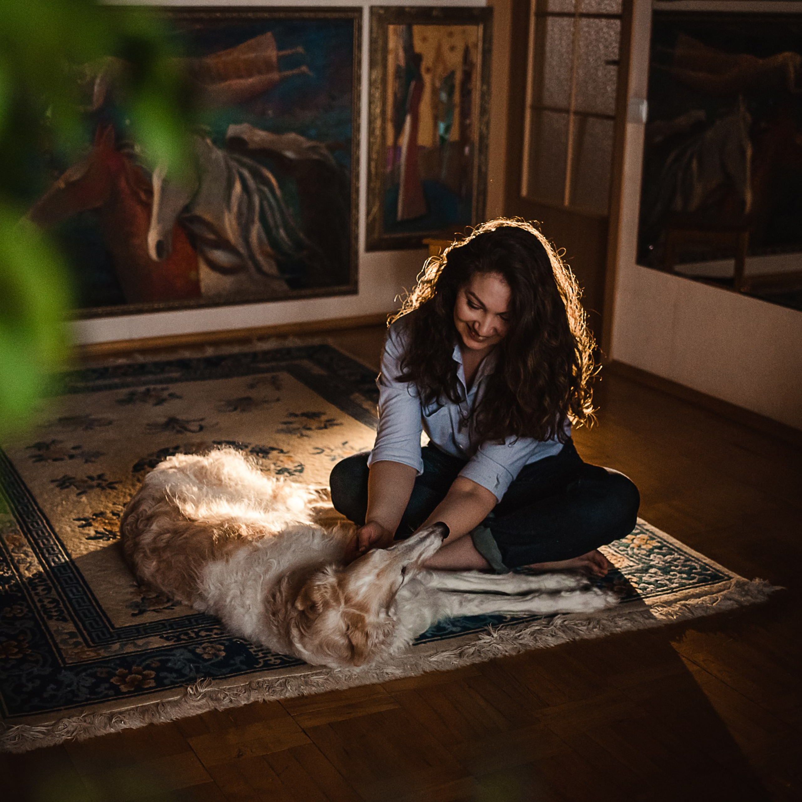 Квартира с&nbsp;картинами. Алиса, Андрей и&nbsp;их&nbsp;пушистая семья