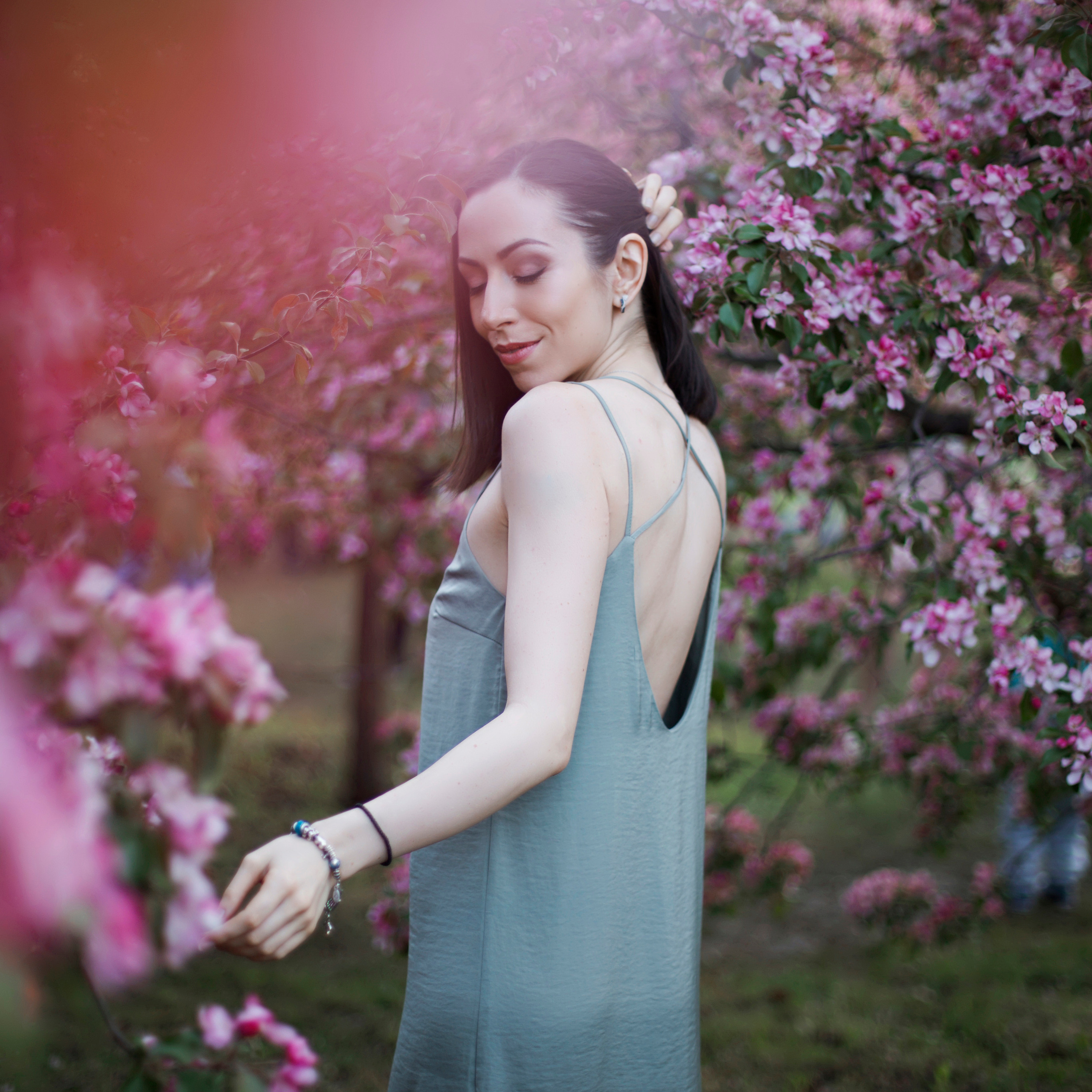 Весенняя фотосессия в цветах