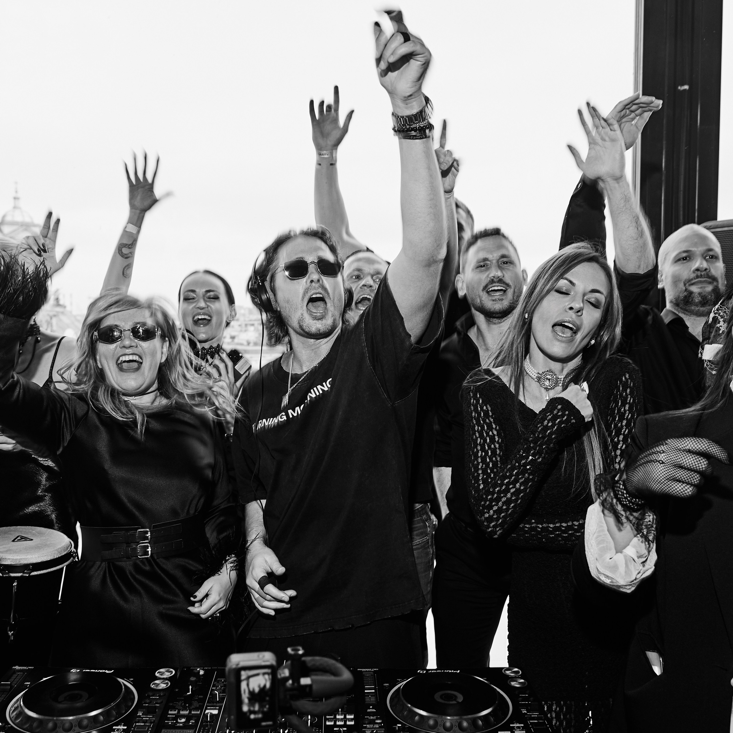 Morning secret party