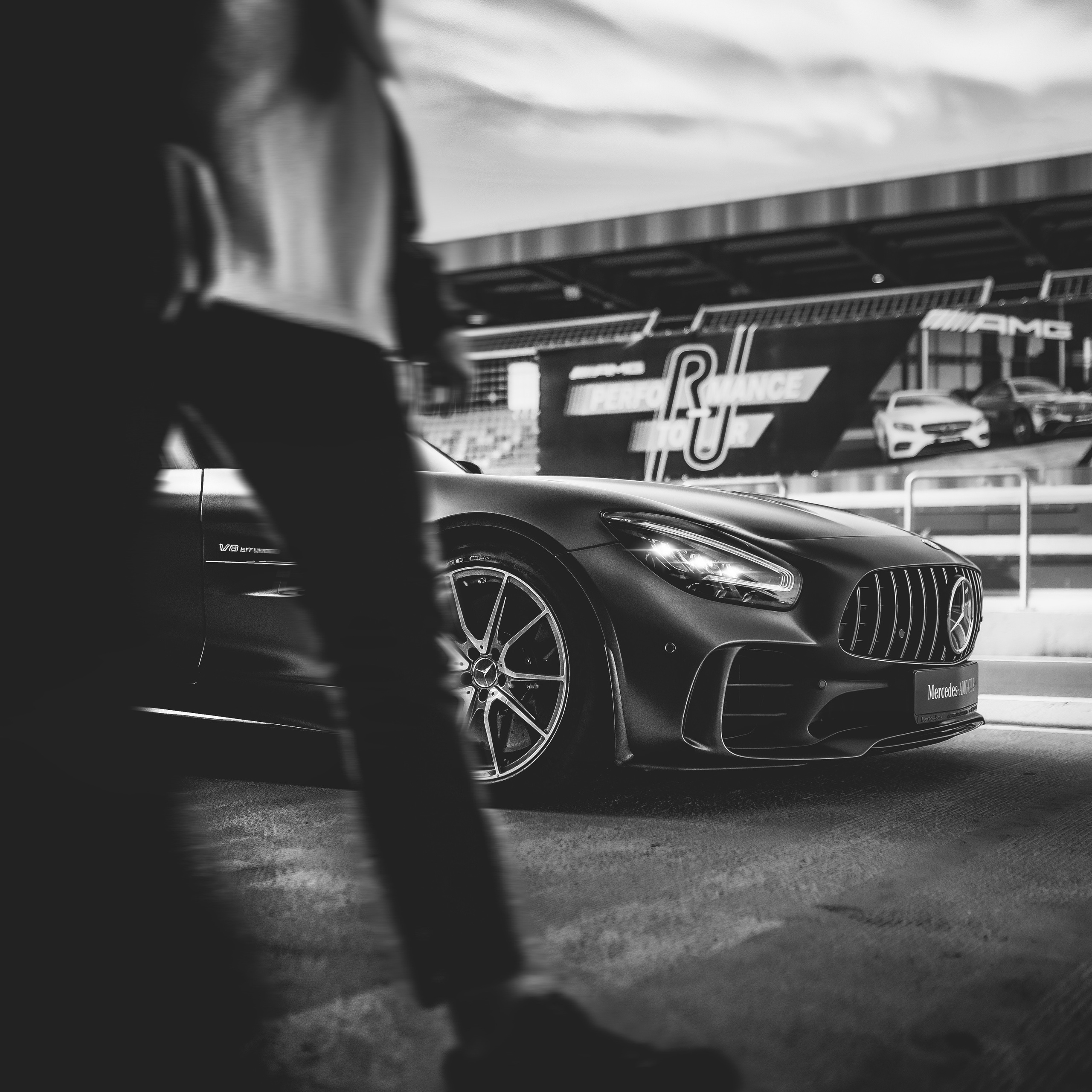 MERCEDES BENZ PERFORMANCE TOUR