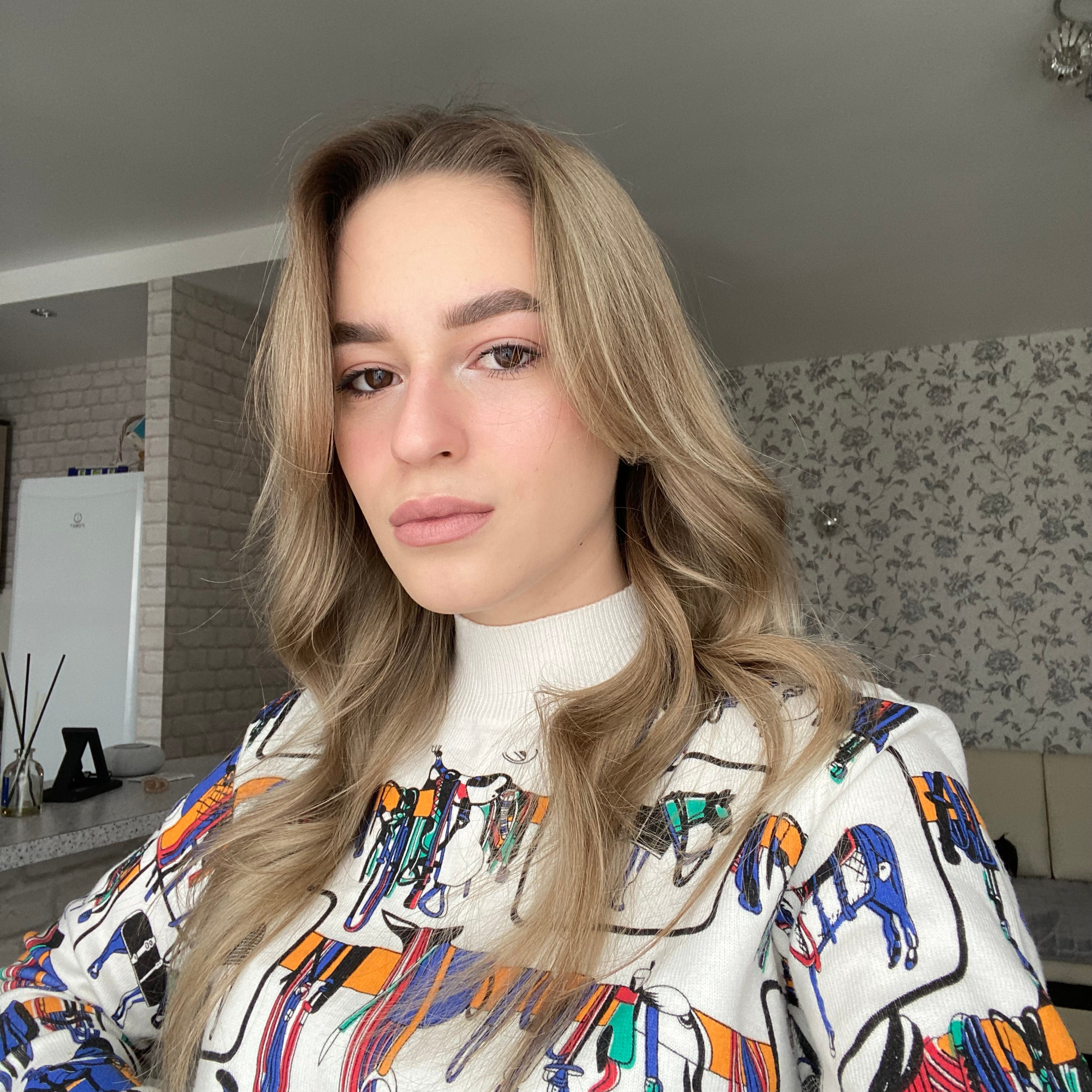 Надежный фотограф Серпухов. Выпускные альбомы в Серпухове