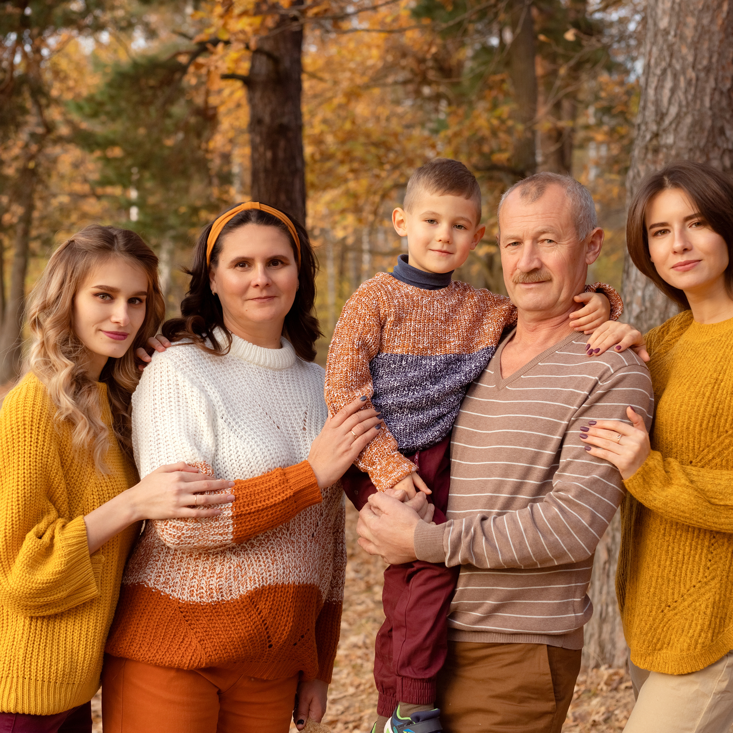 Портрет семьи Тазиных