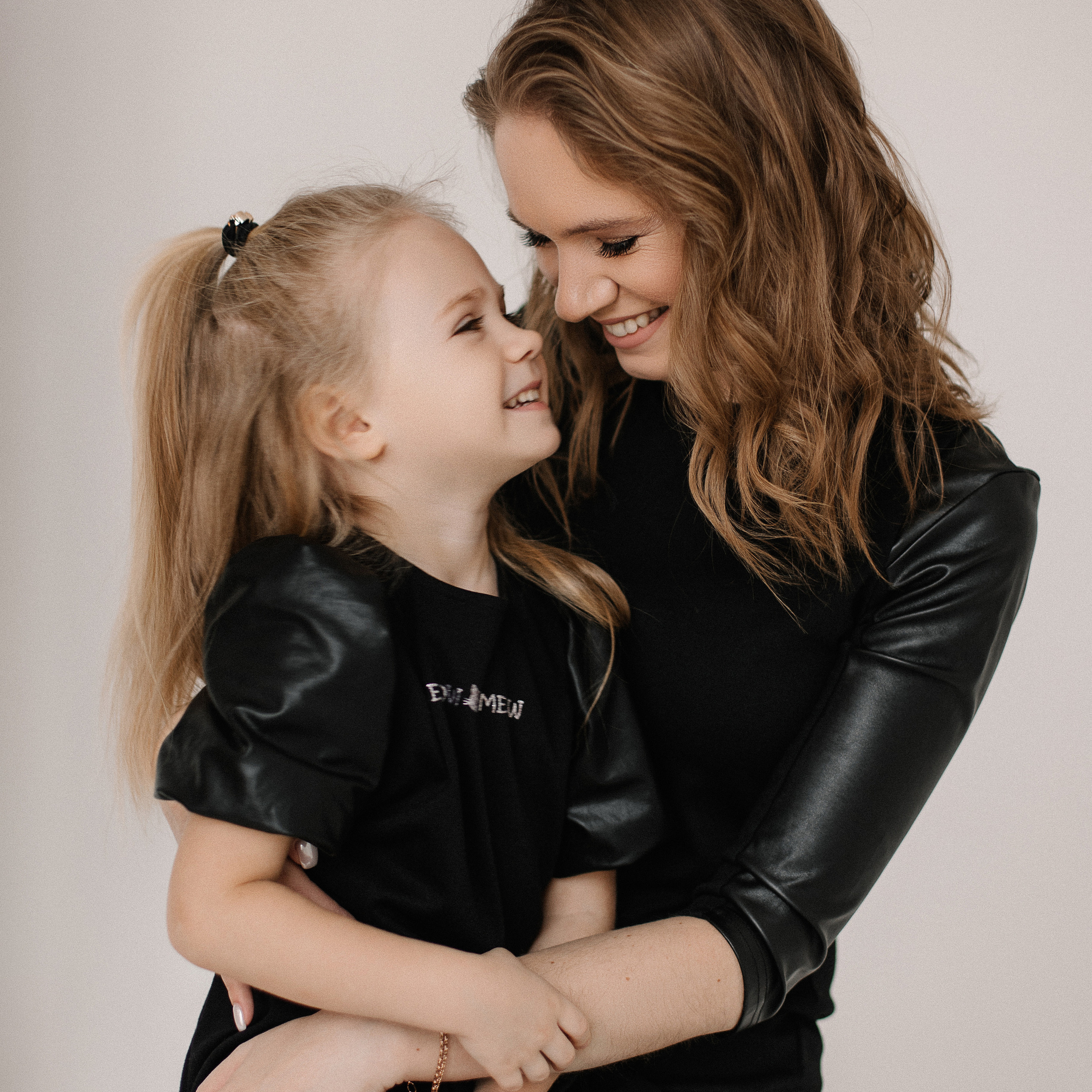 Ксюша и Лера