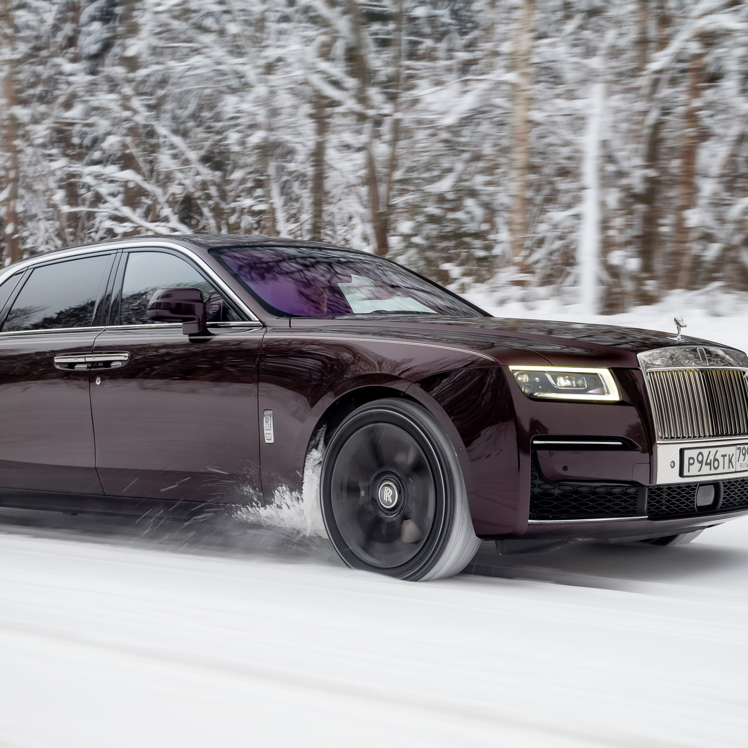 Rolls-Royce Ghost EWB. Фотограф Дмитрий Питерский