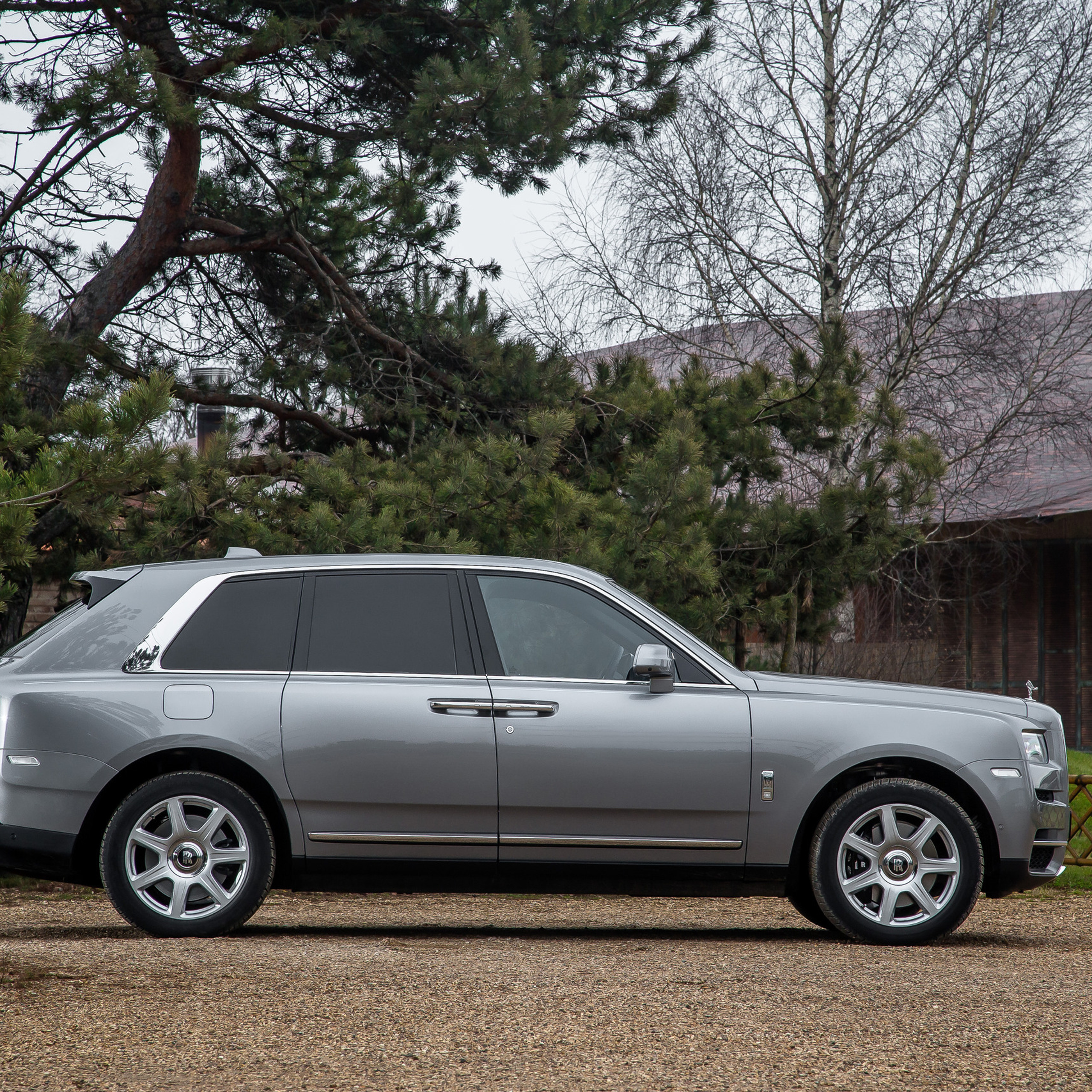 Rolls-Royce Cullinan. Фотограф Дмитрий Питерский