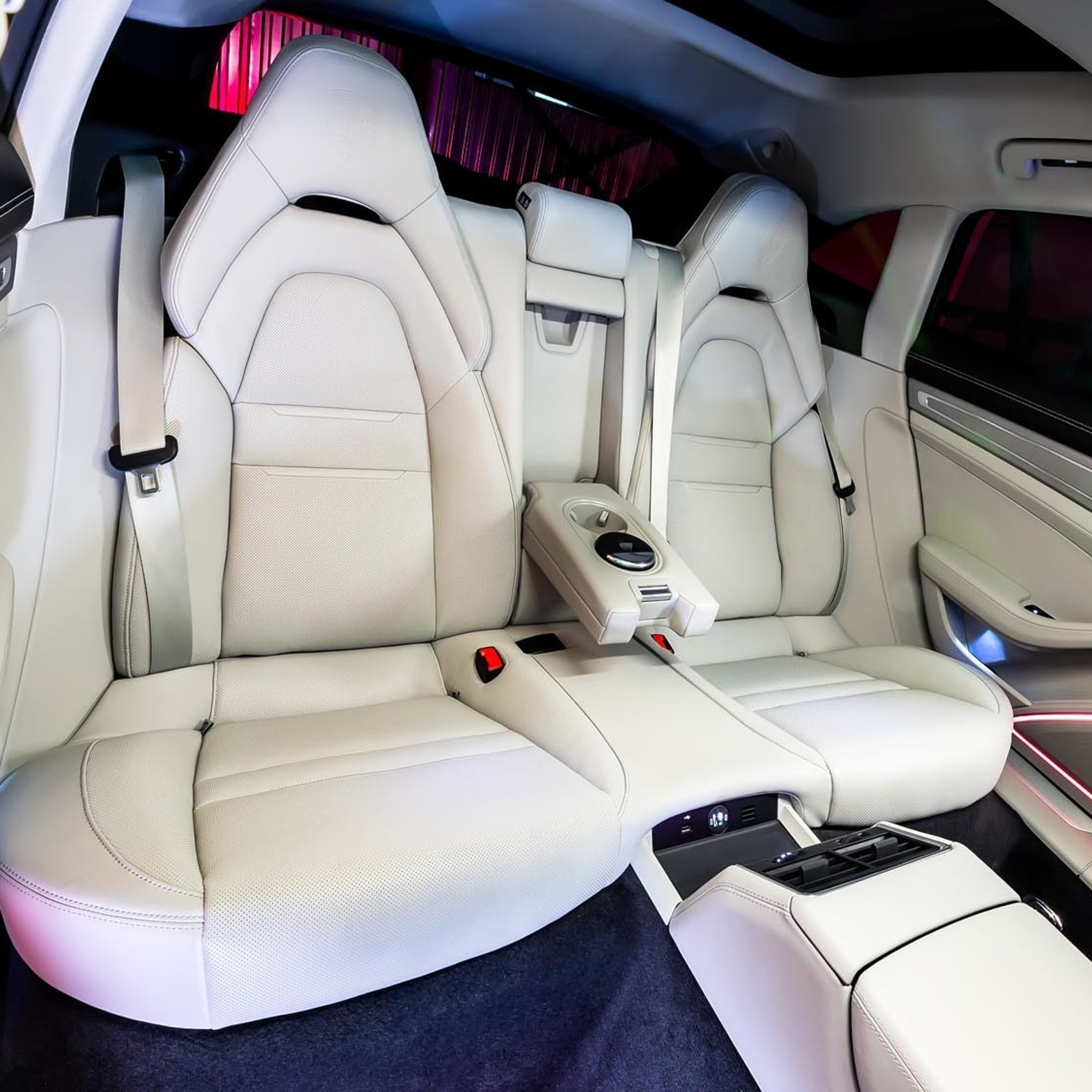 Porsche Panamera 4S. Фотограф Дмитрий Питерский
