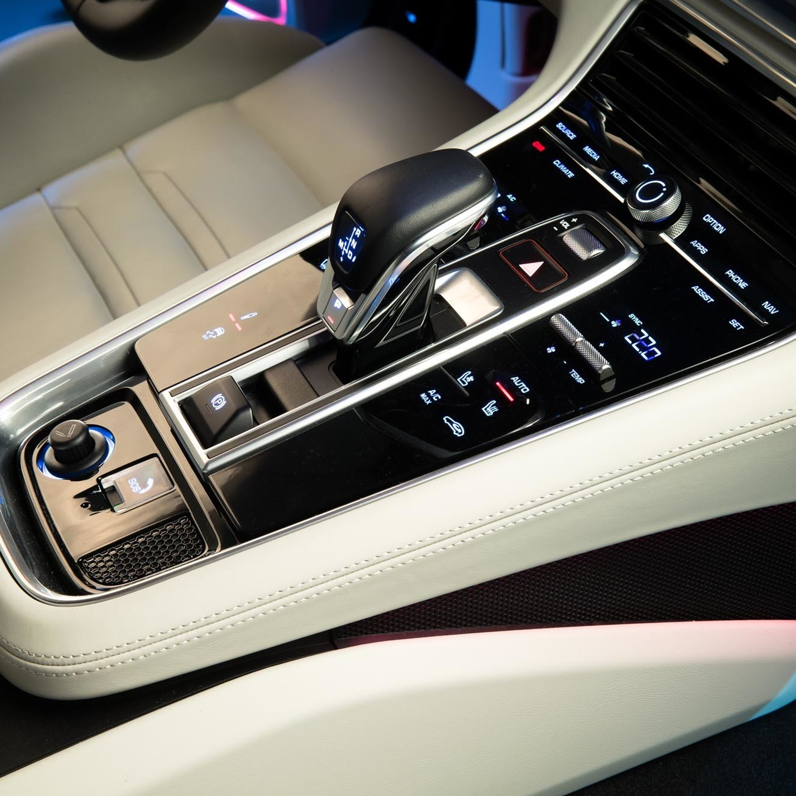 Porsche Panamera 4S. Фотограф Дмитрий Питерский