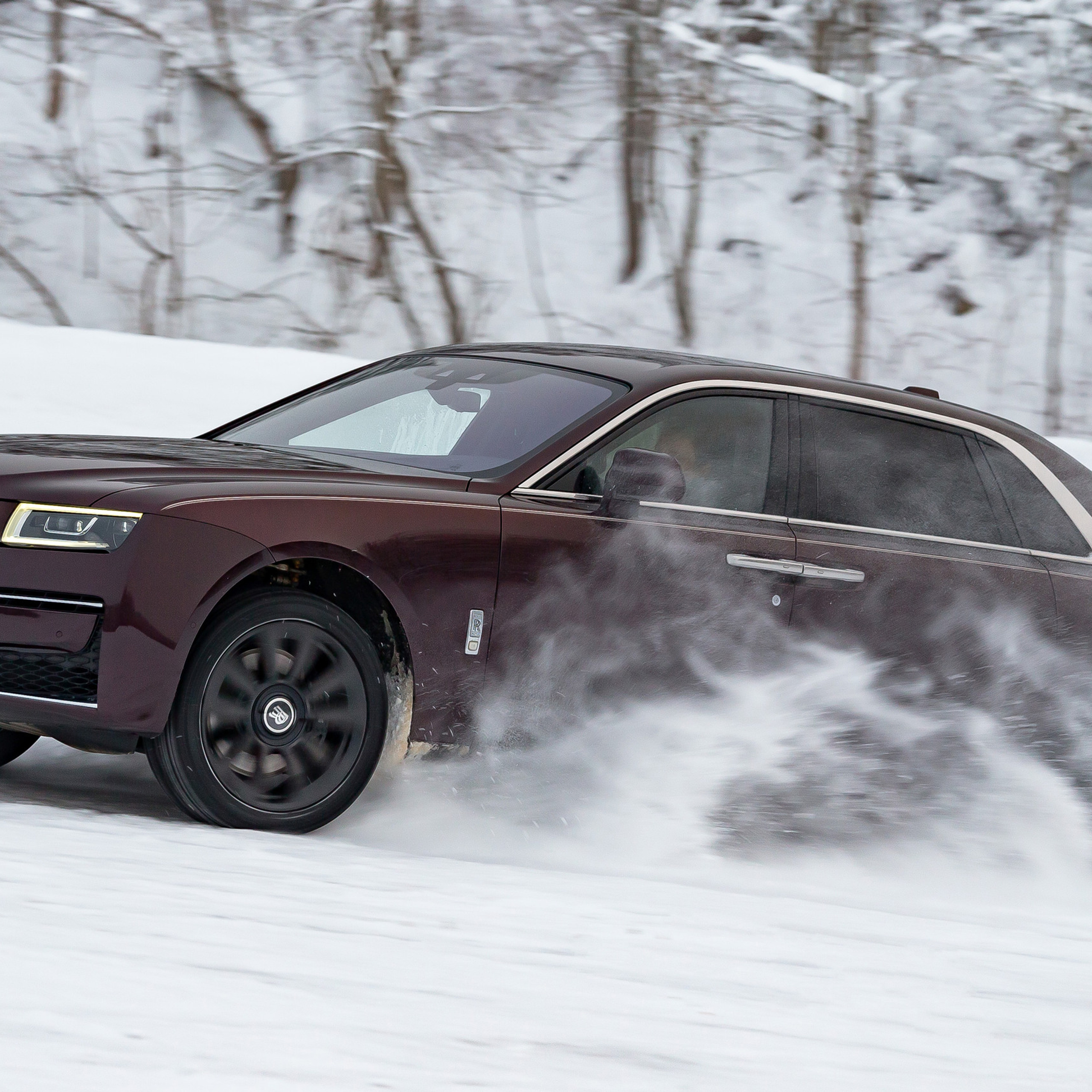 Rolls-Royce Ghost EWB. Фотограф Дмитрий Питерский