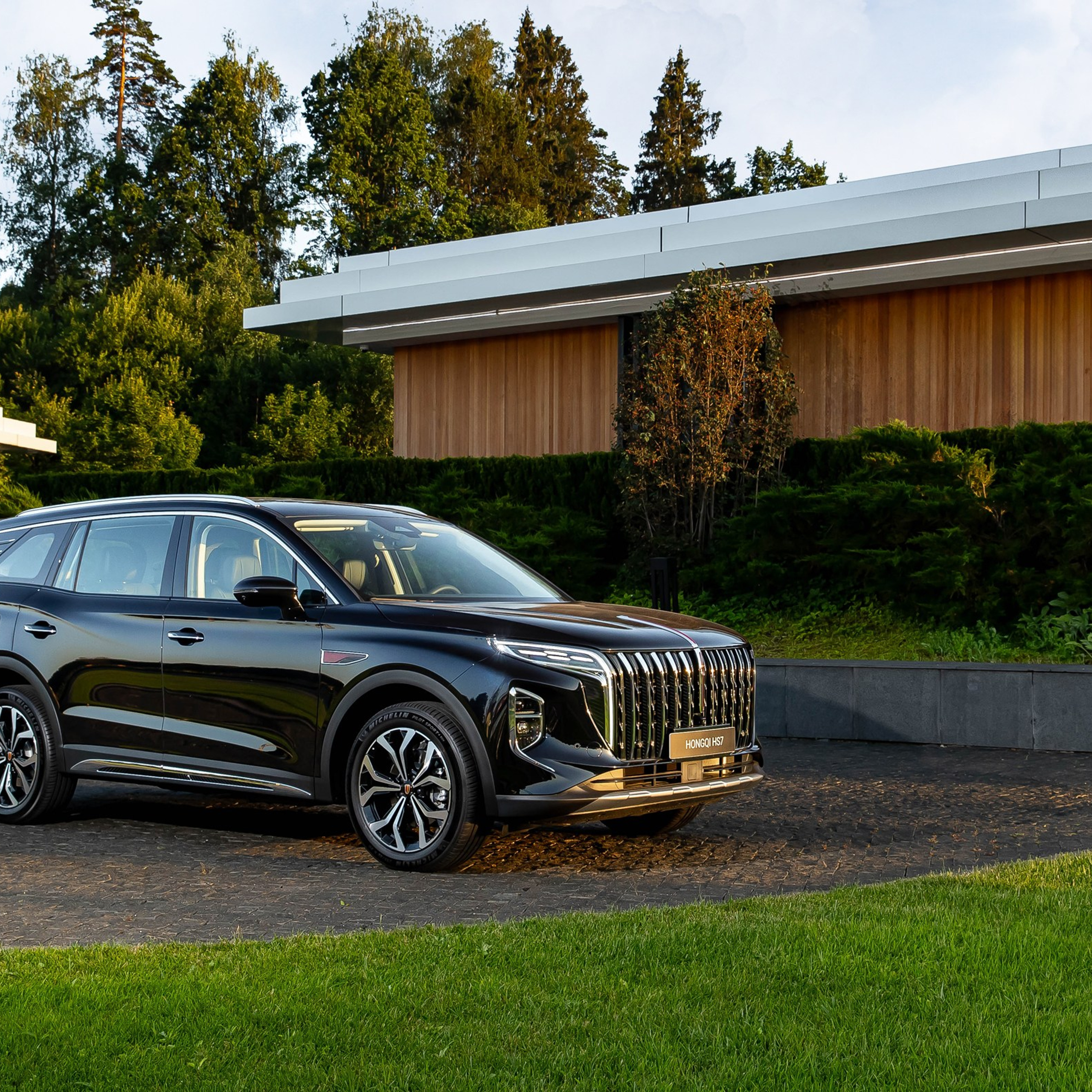 Hongqi HS7. Фотограф Дмитрий Питерский