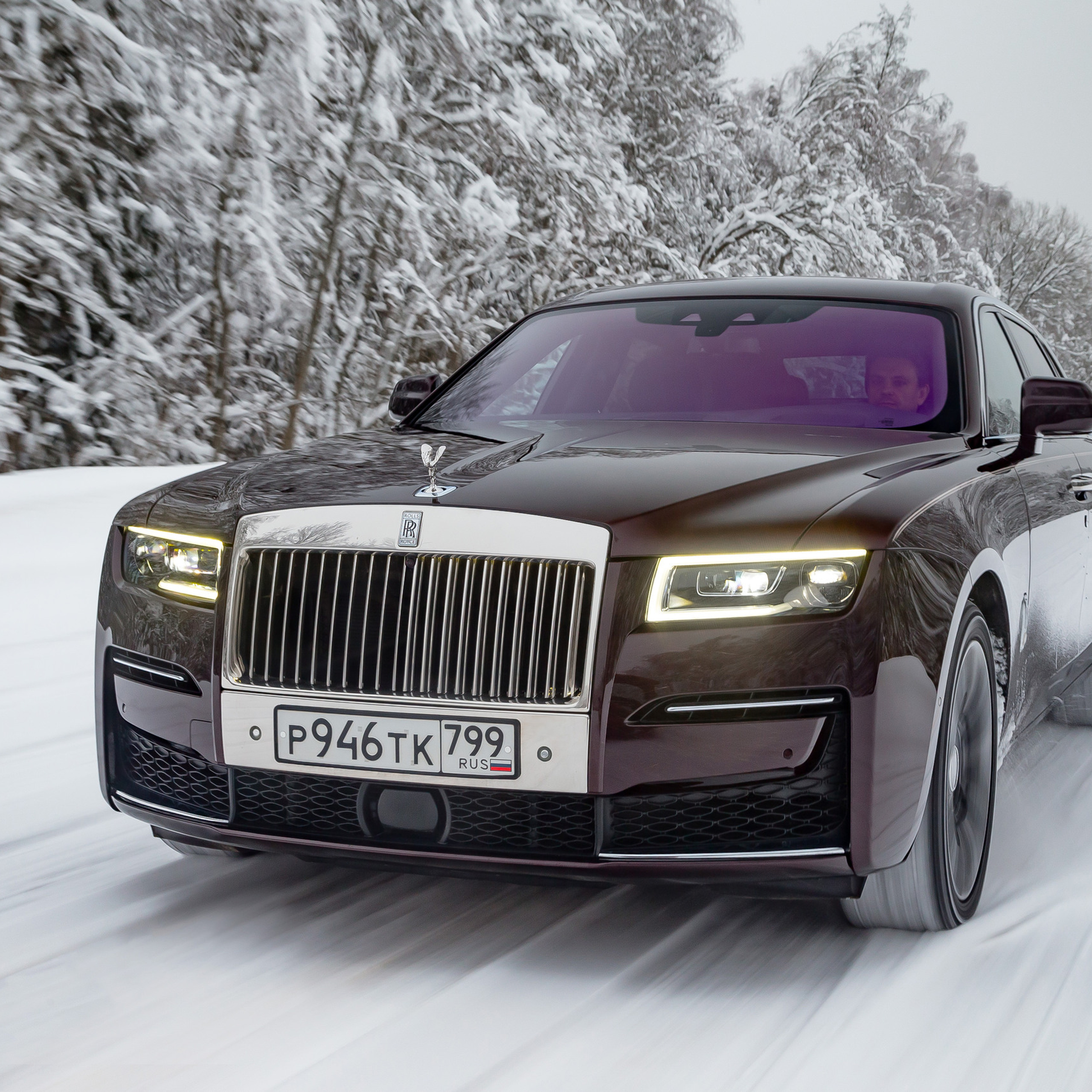 Rolls-Royce Ghost EWB. Фотограф Дмитрий Питерский