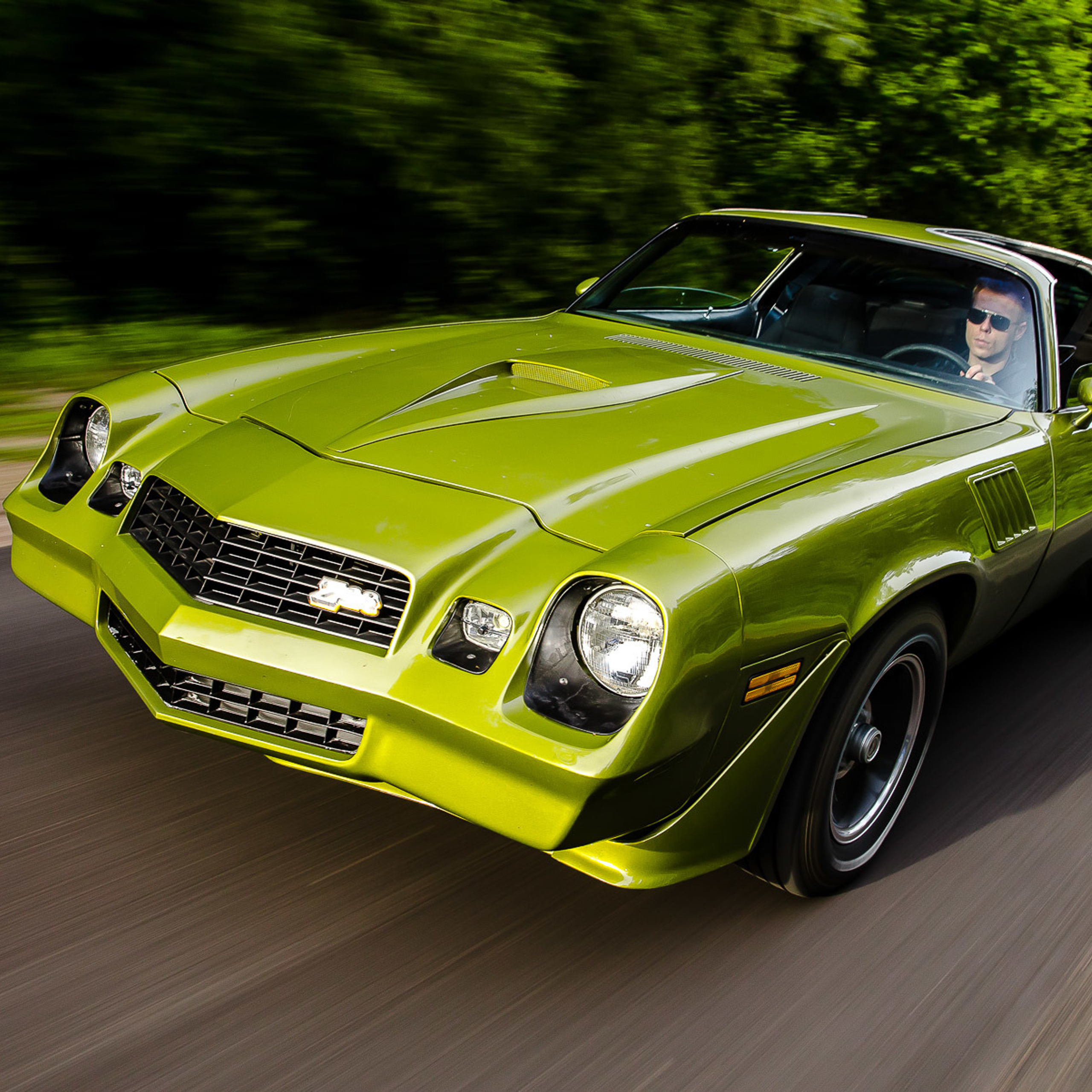 Ford Mustang vs Chevrolet Camaro. Фотограф Дмитрий Питерский