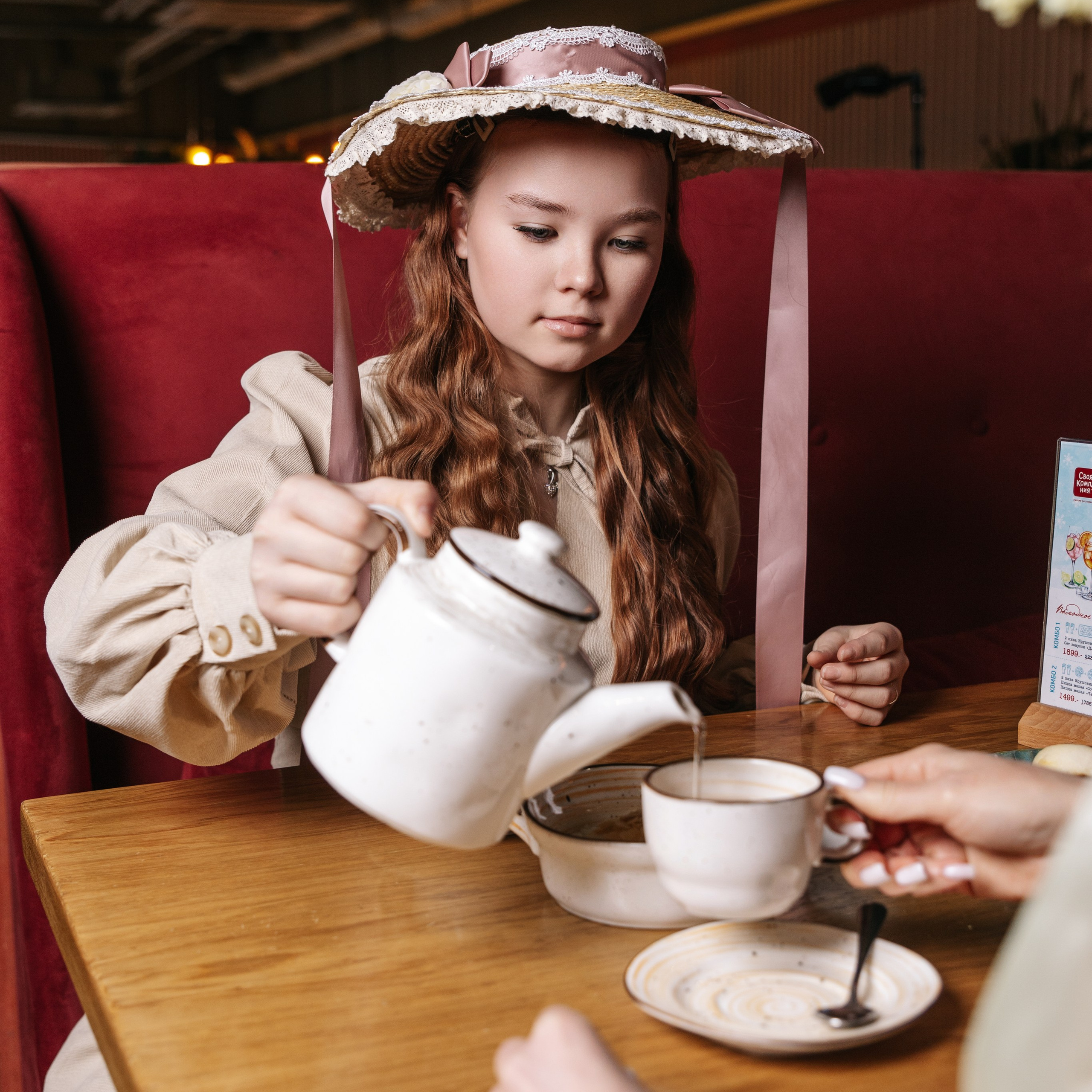 Весенняя съемка для ресторана «Своя Компания»