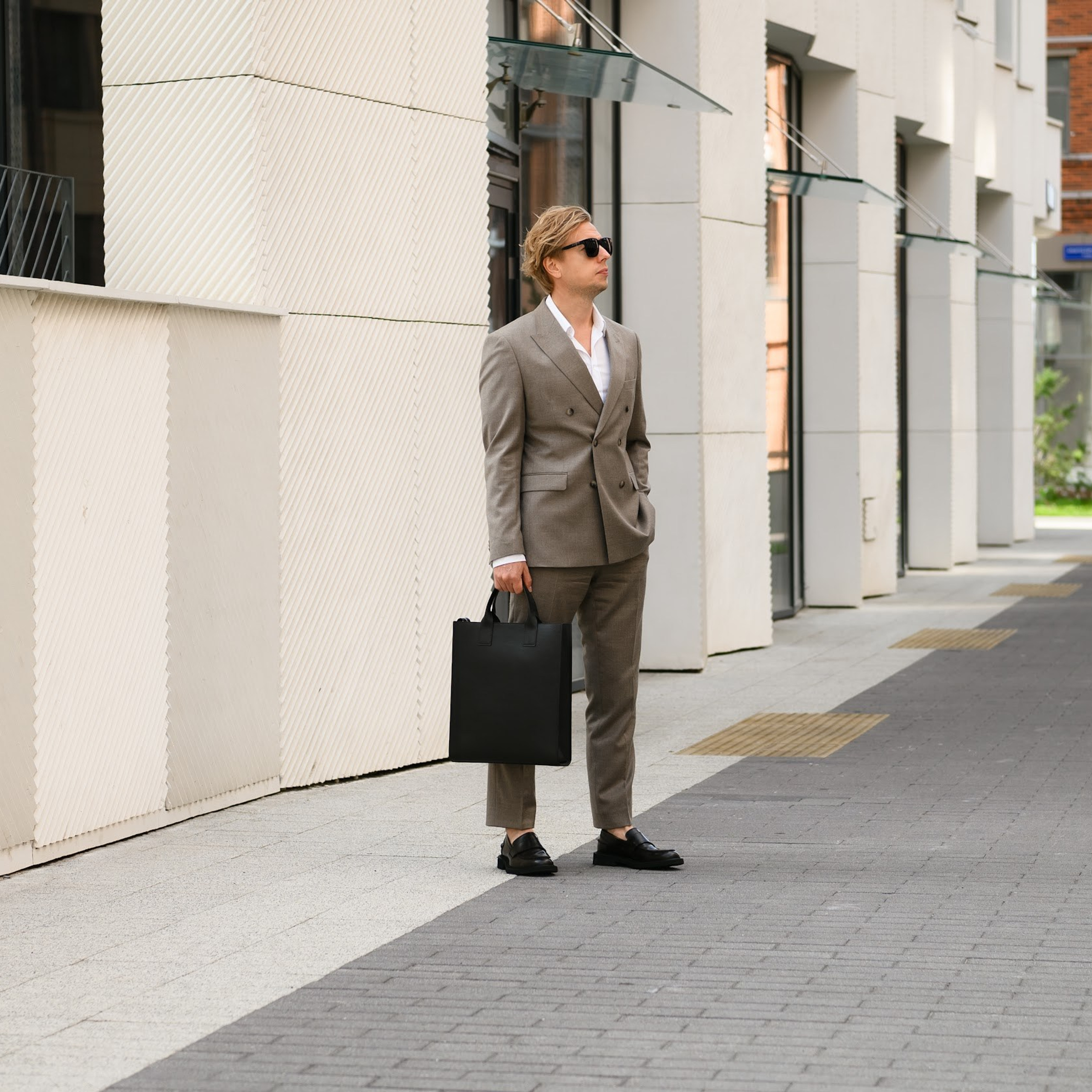 AVE. Бренд мужских сумок