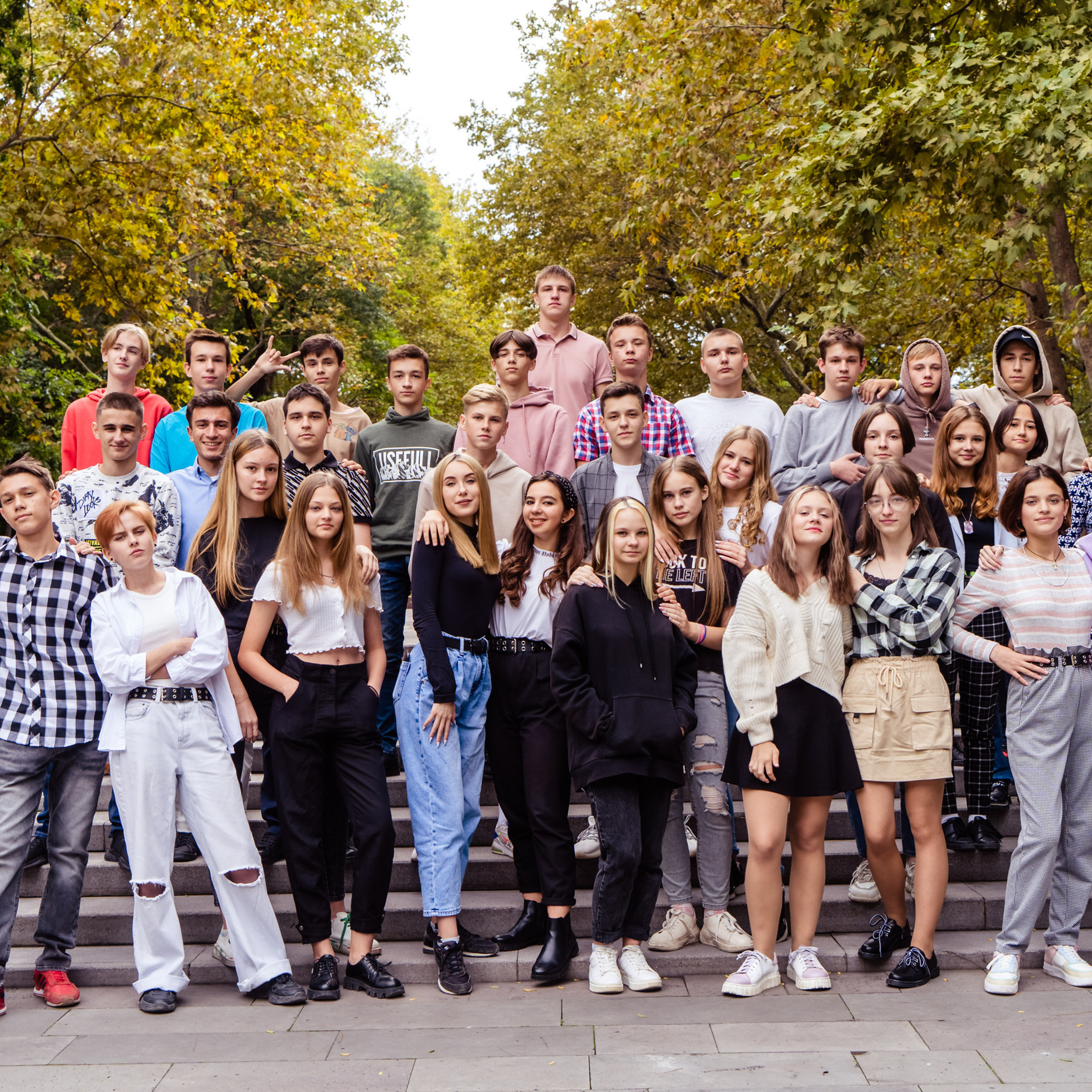 Съемка выпускного общая фотография портрет школьника фотокнига. Выпускные альбомы в Новороссийске и Краснодарском крае