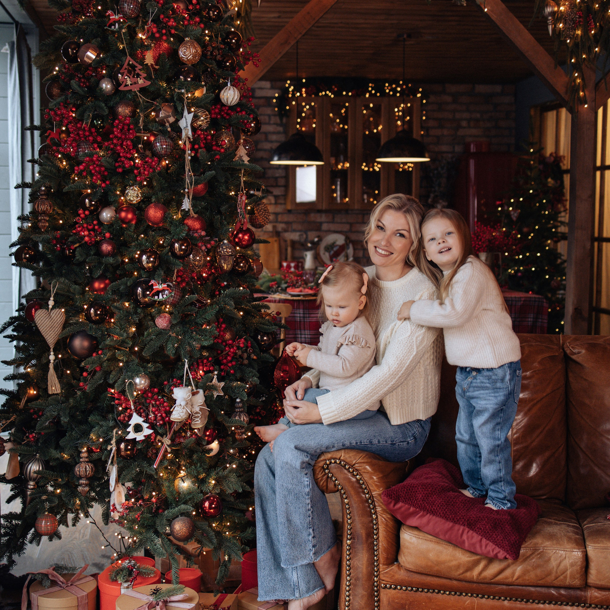 Алена с семьей