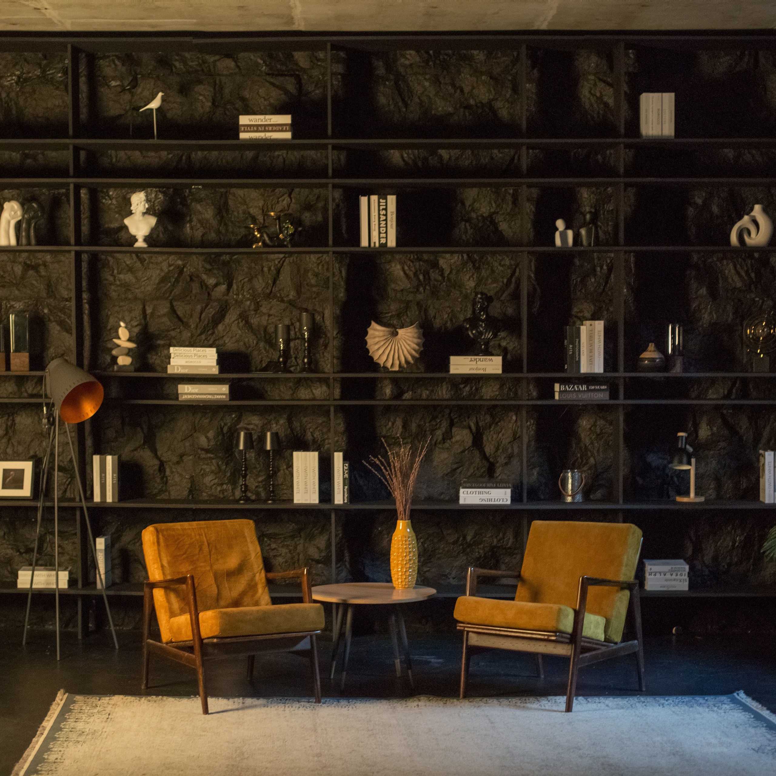 Moon (Луна) зал на&nbsp;Радостовца 72/1