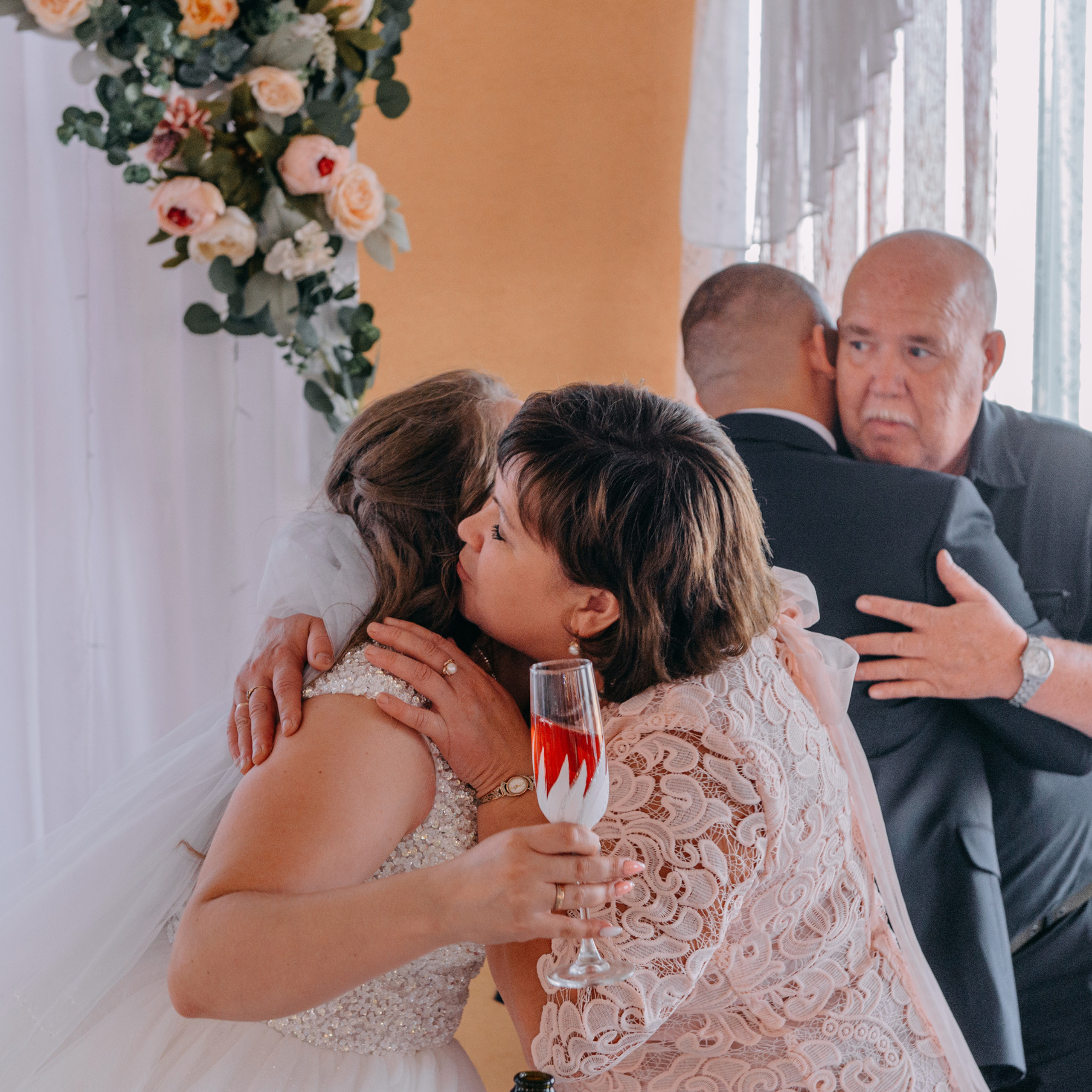 Отзывы. Свадебный и семейный фотограф в Челябинске Дмитрий Чикелев