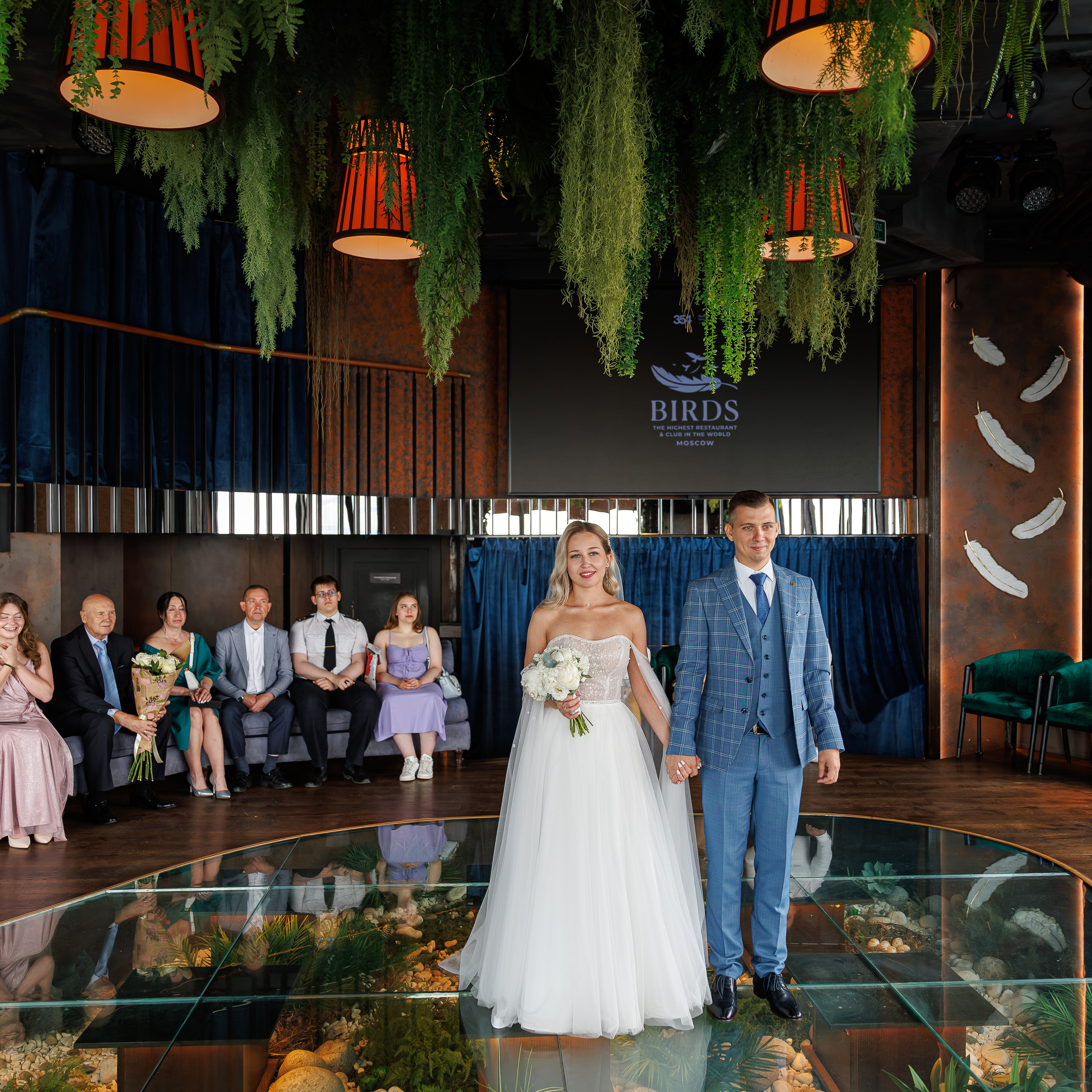 Регистрация брака в ресторане BIRDS Москва-Сити. Свадебный фотограф Москва и МО Сергей Киржаев