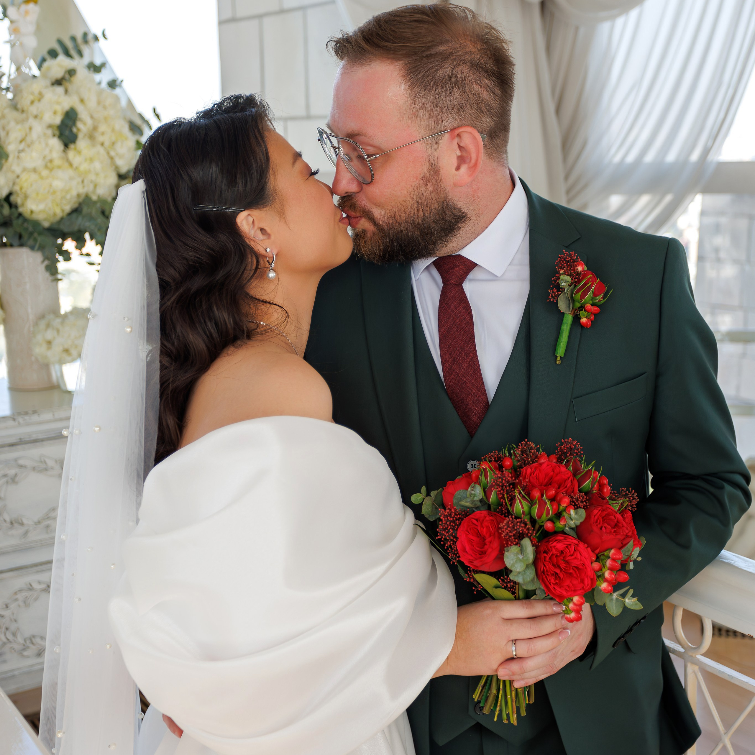 Регистрация брака в ресторане Романтик гостиница Украина. Свадебный фотограф Москва и МО Сергей Киржаев