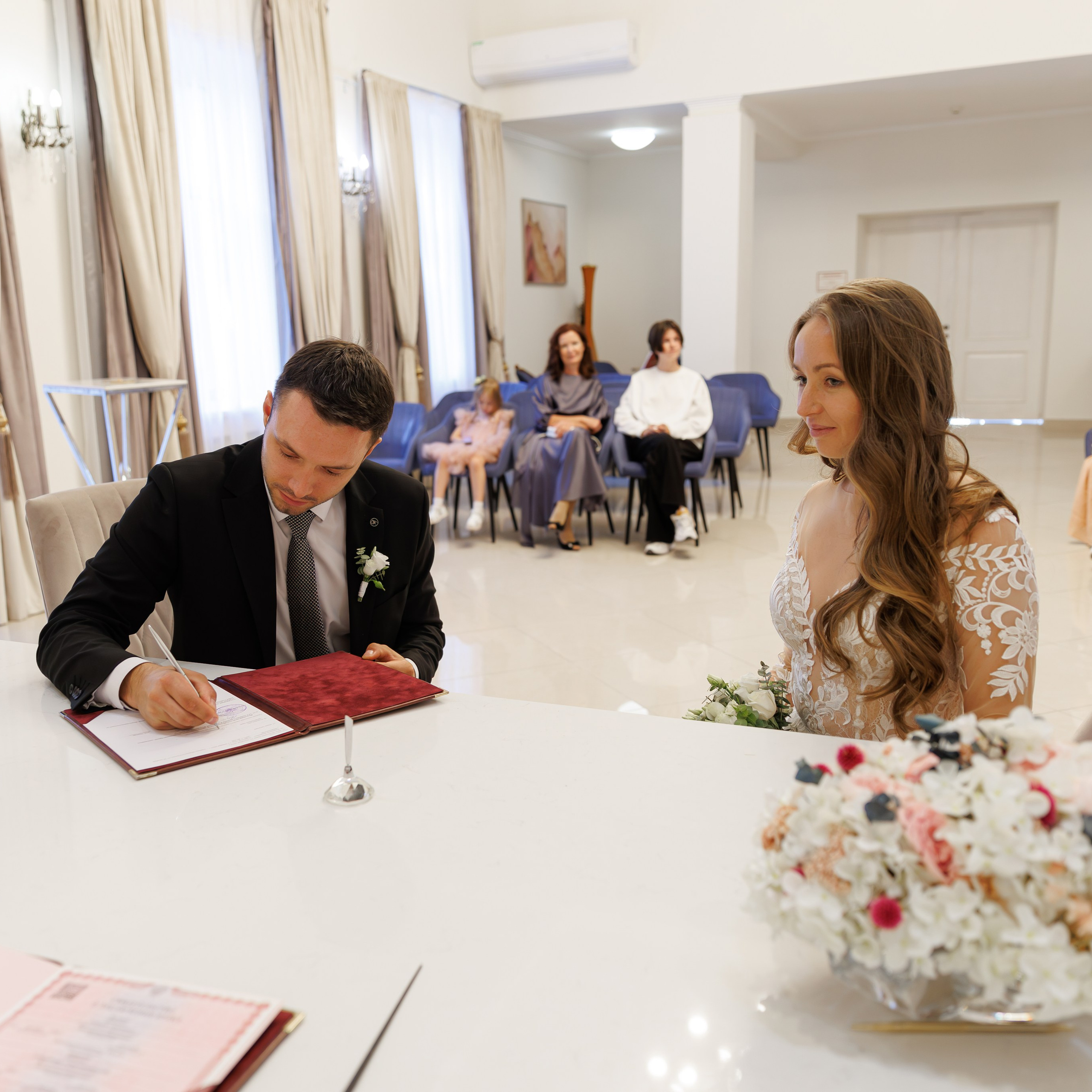 ЗАГС на ВДНХ регистрация брака, описание и особенности. Свадебный фотограф Москва и МО Сергей Киржаев