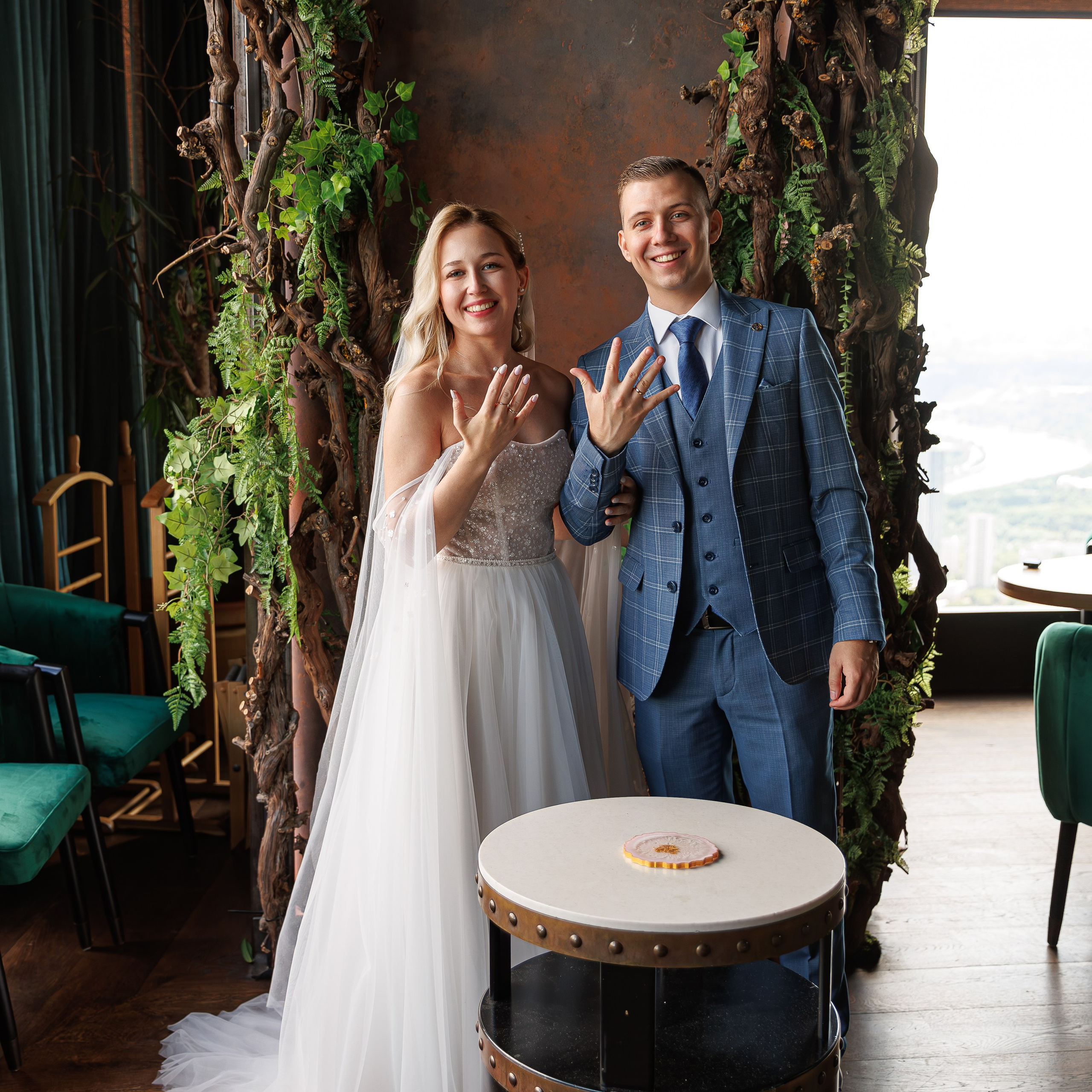 Регистрация брака в ресторане BIRDS Москва-Сити. Свадебный фотограф Москва и МО Сергей Киржаев