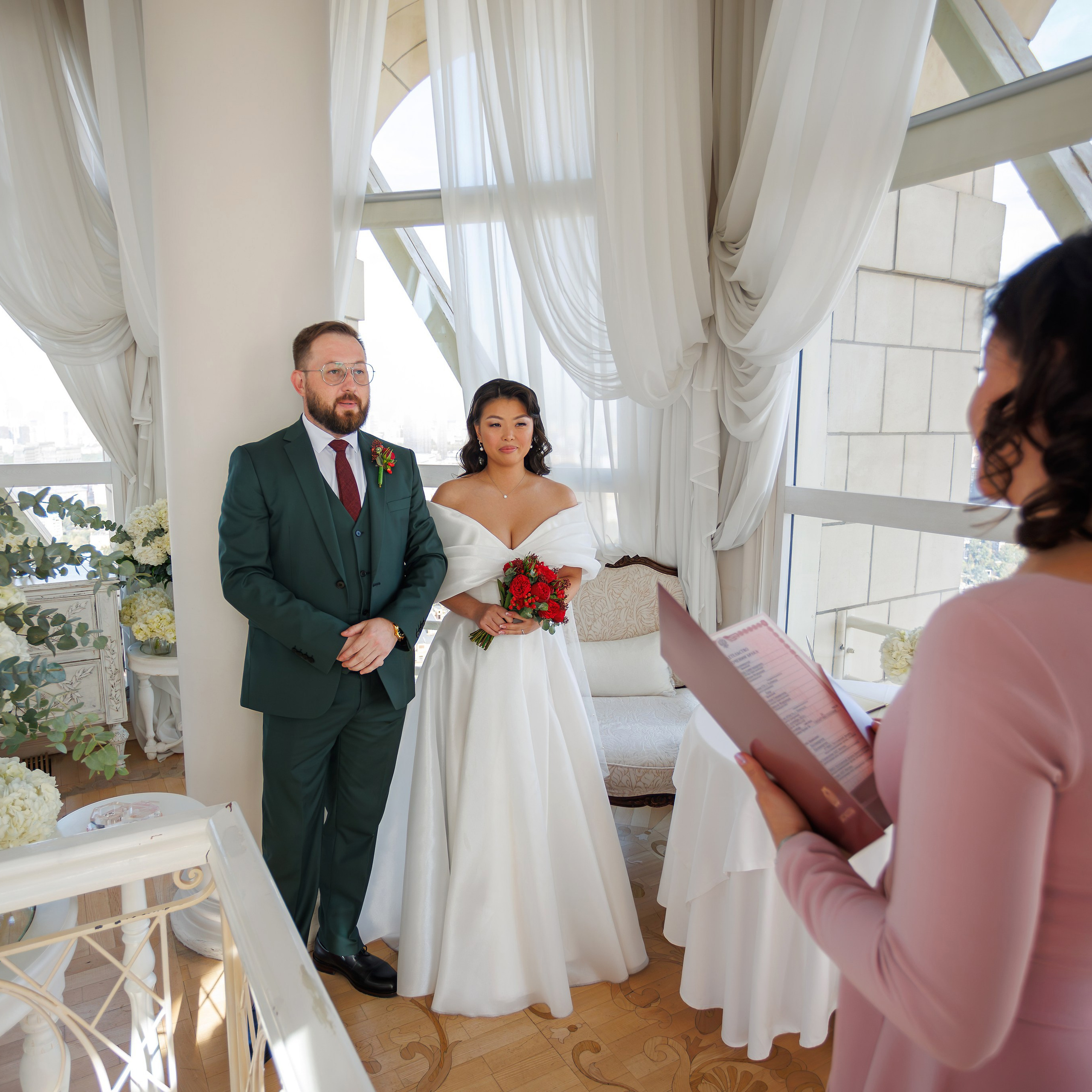 Регистрация брака в ресторане Романтик гостиница Украина. Свадебный фотограф Москва и МО Сергей Киржаев