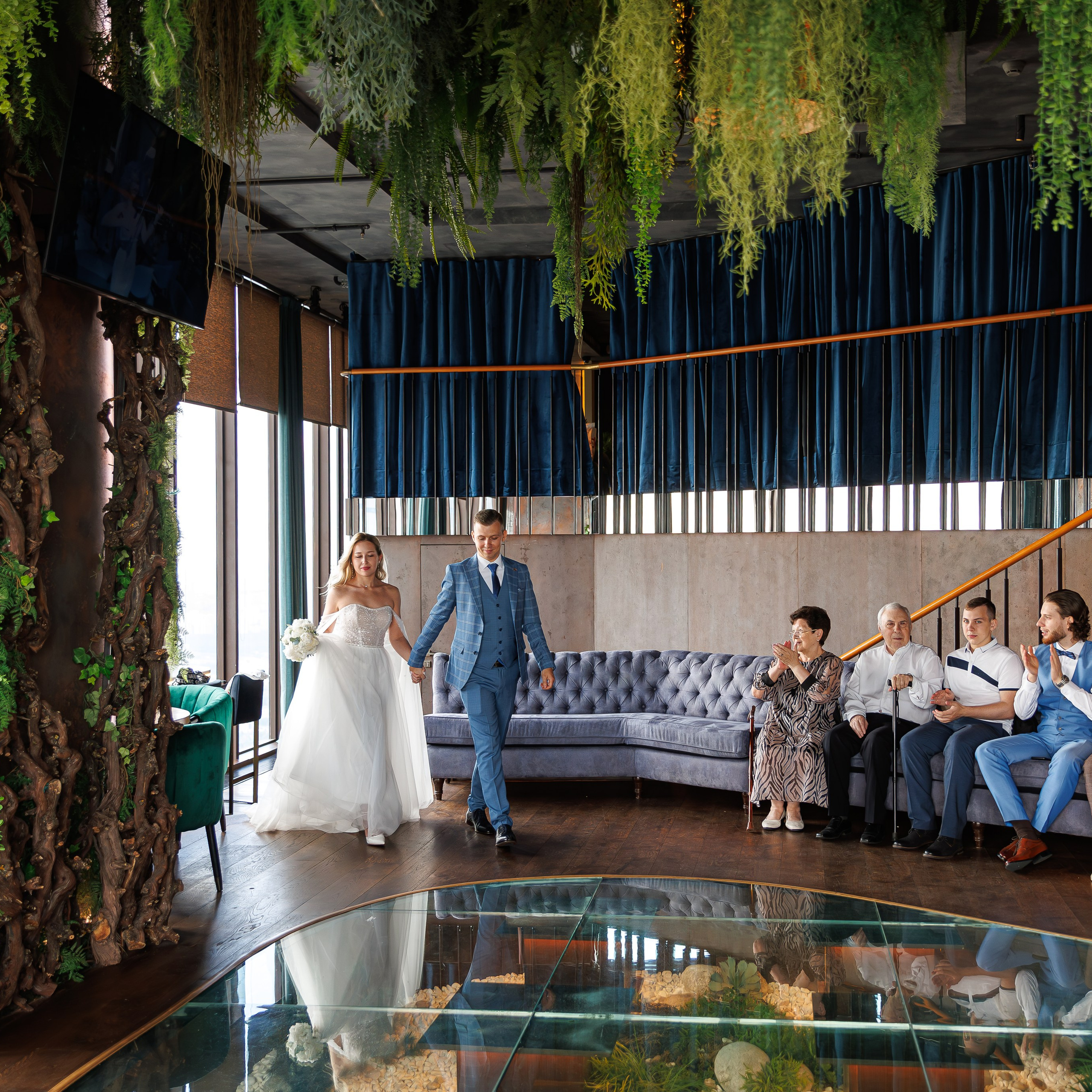 Регистрация брака в ресторане BIRDS Москва-Сити. Свадебный фотограф Москва и МО Сергей Киржаев