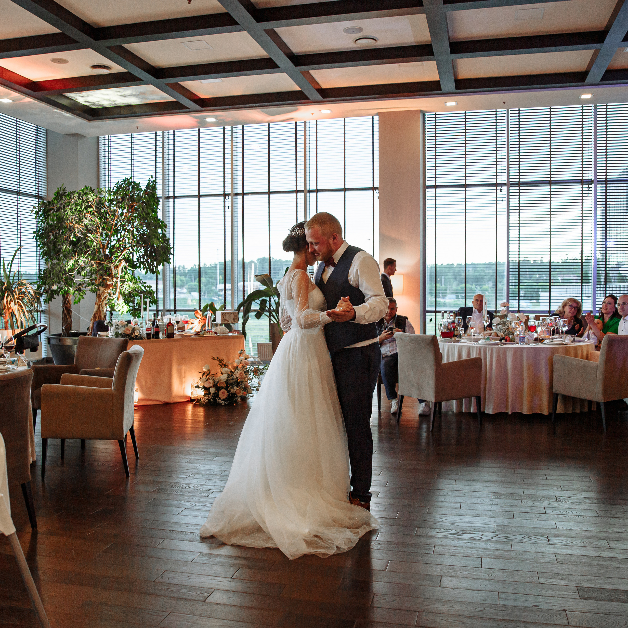 Отзывы от невест о работе фотографа на свадьбе. Свадебный фотограф Москва и МО Сергей Киржаев