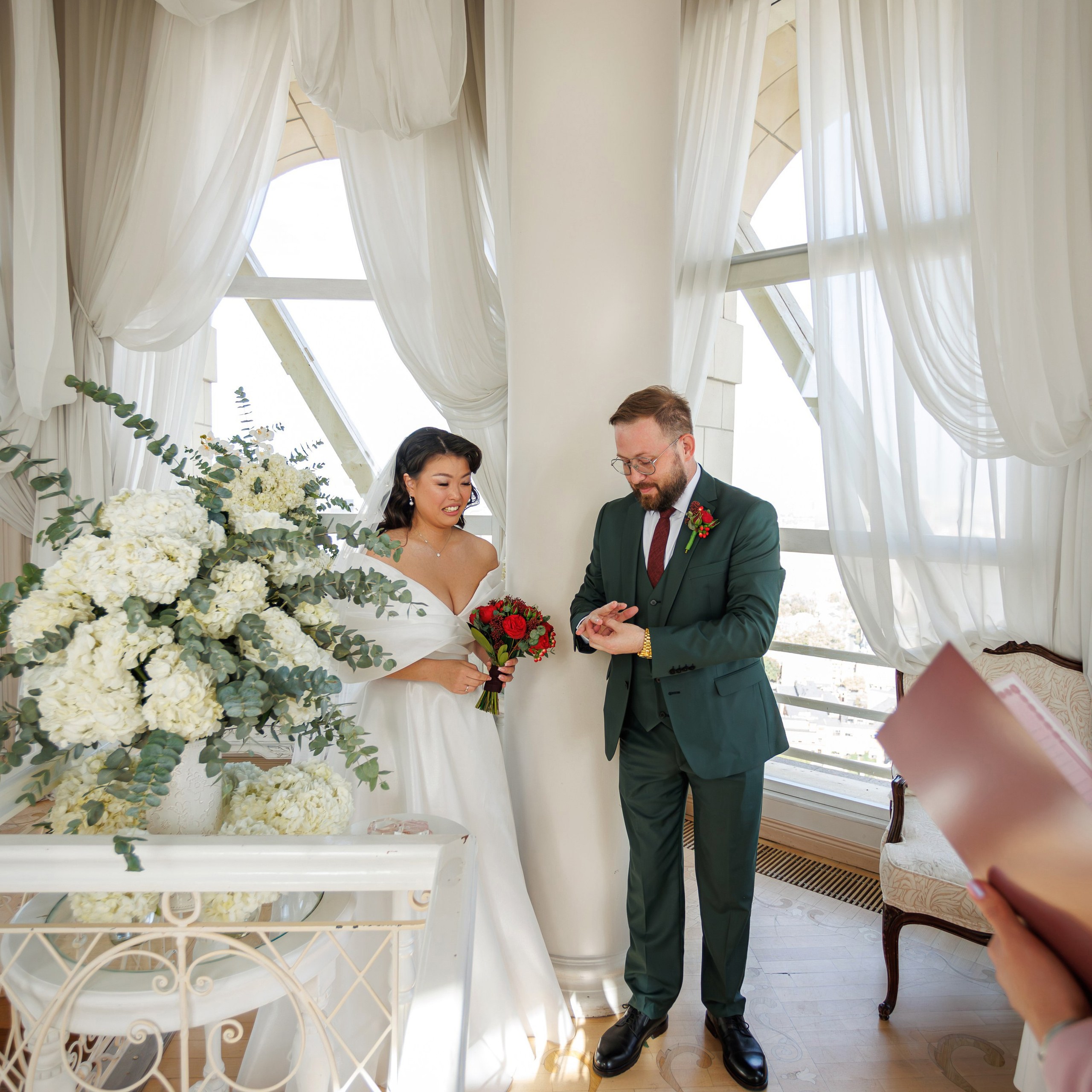 Регистрация брака в ресторане Романтик гостиница Украина. Свадебный фотограф Москва и МО Сергей Киржаев