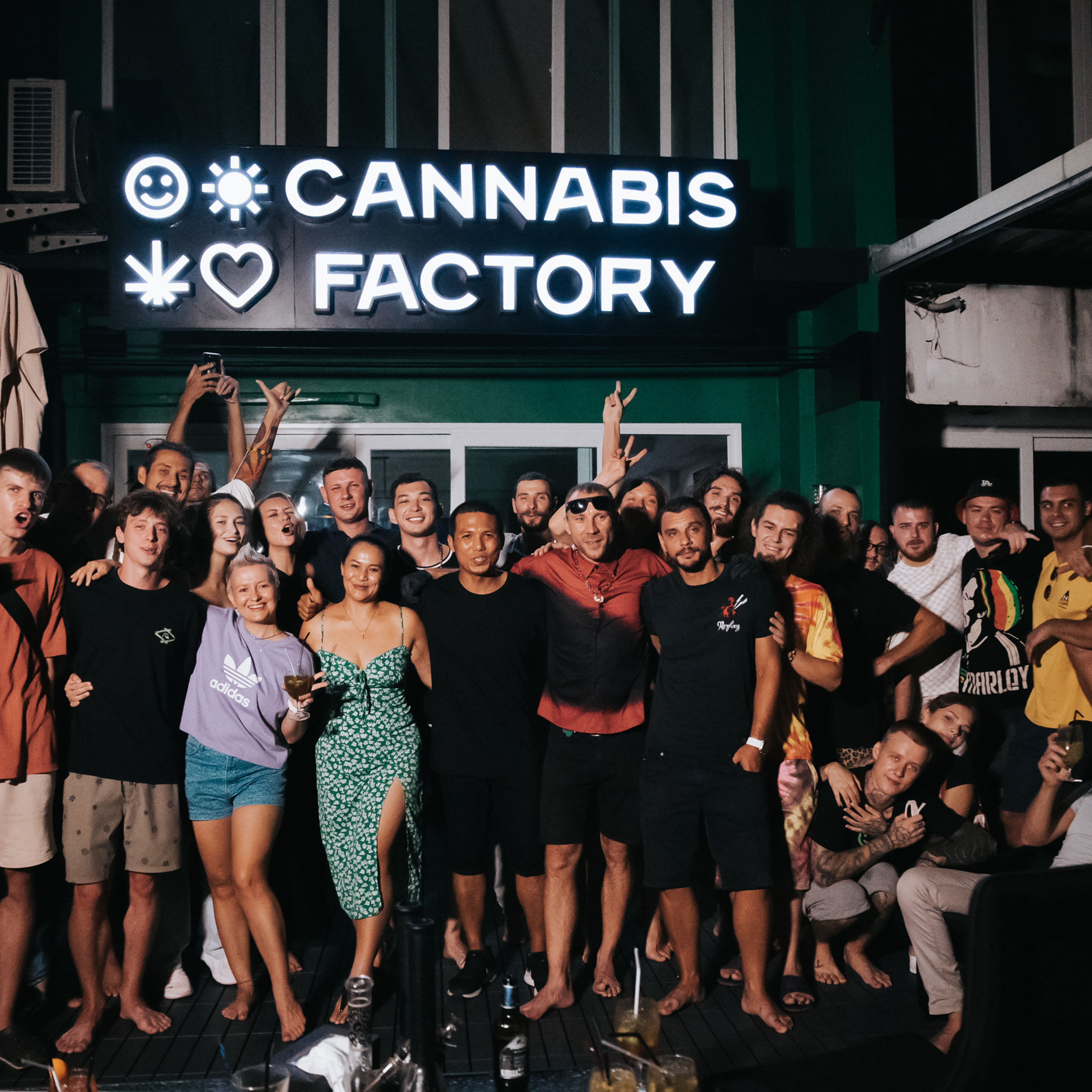 Feedback. Фотограф в на Пхукете Сергей Войлоков