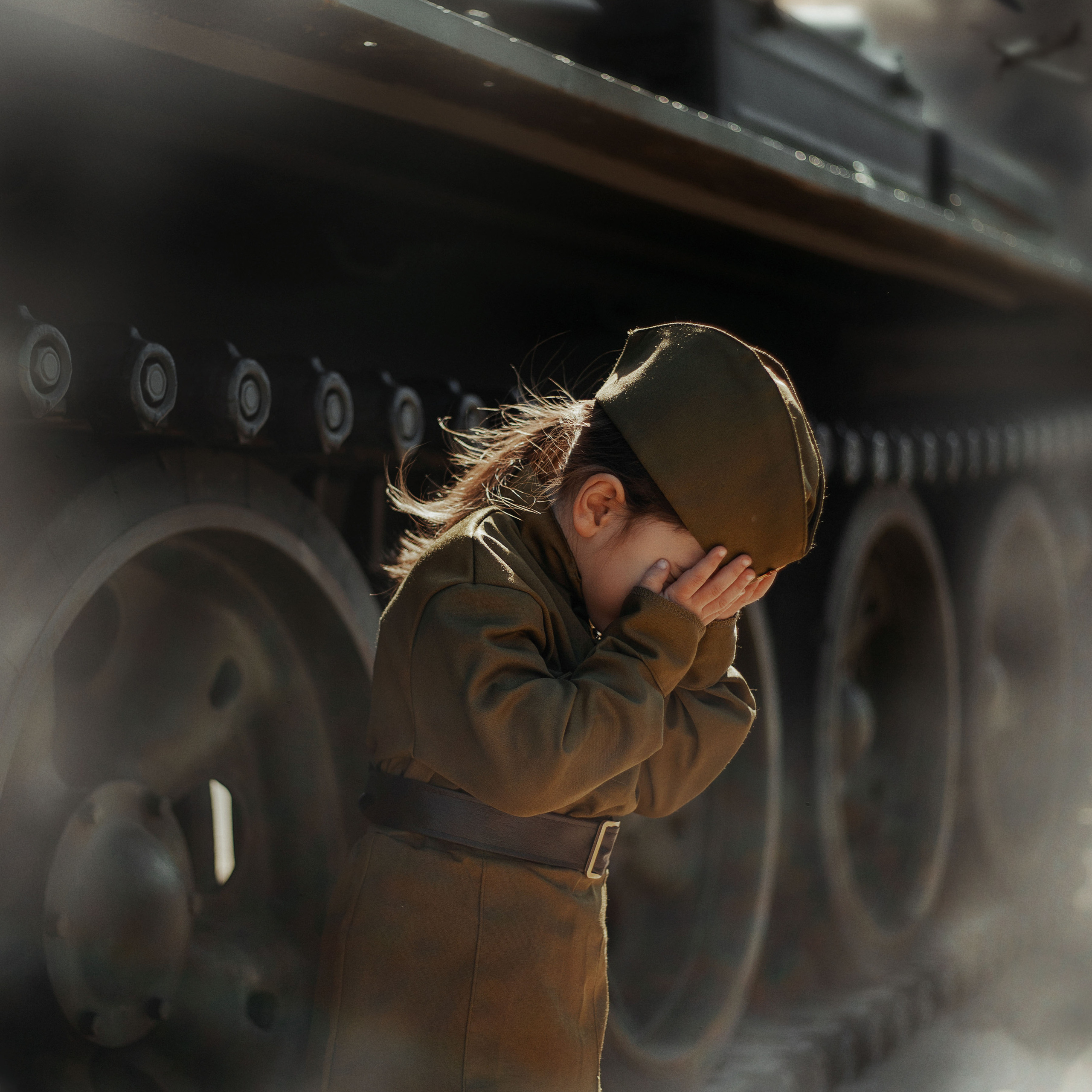 Детская фотосессия в военном стиле