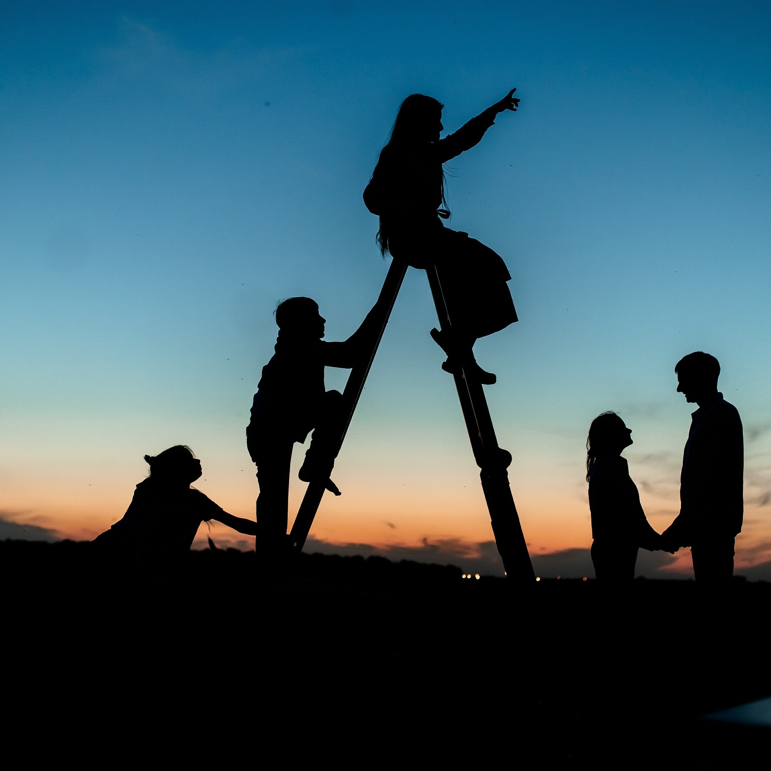 В поле. Семейная