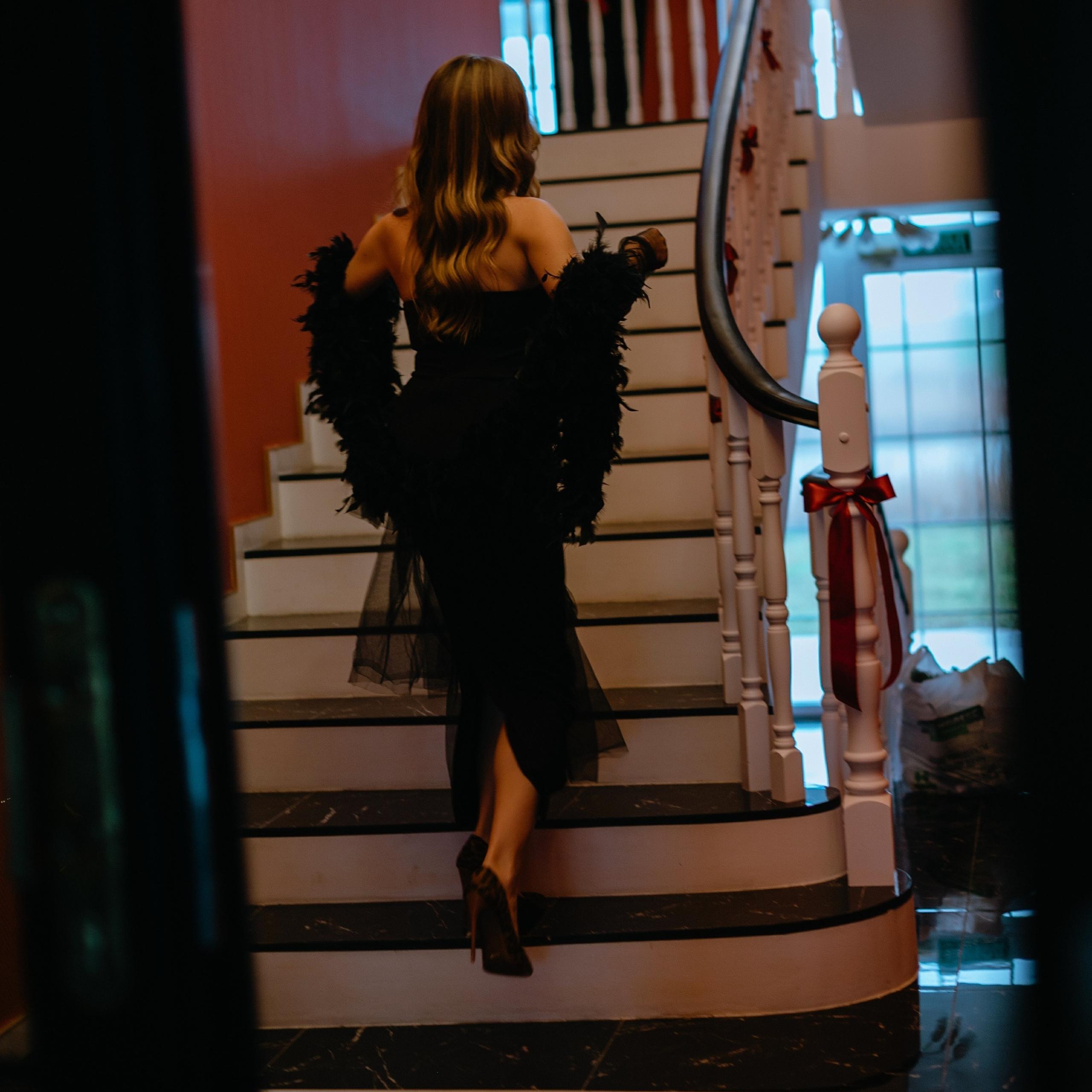 В отеле. Яна