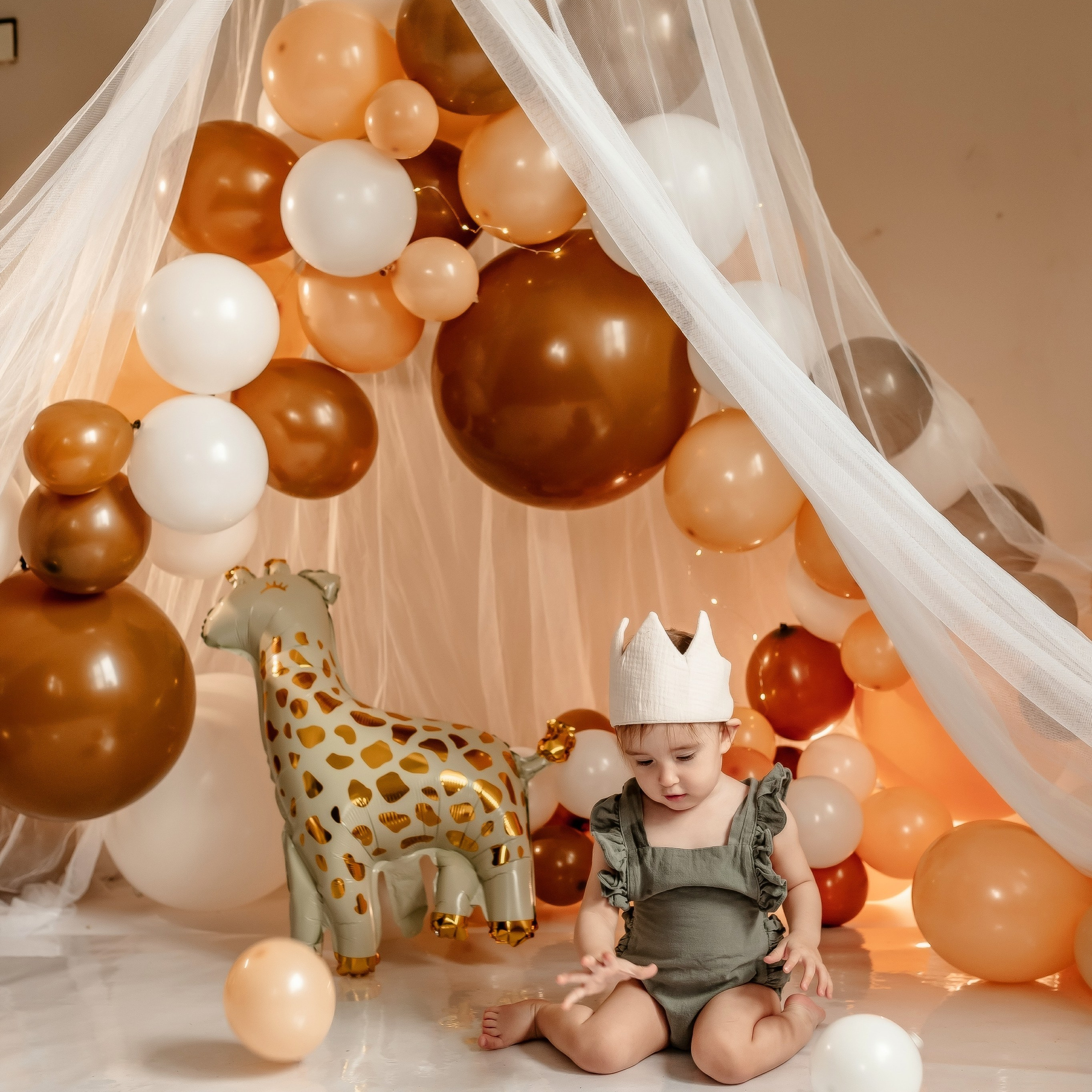 Годовасие с шариками