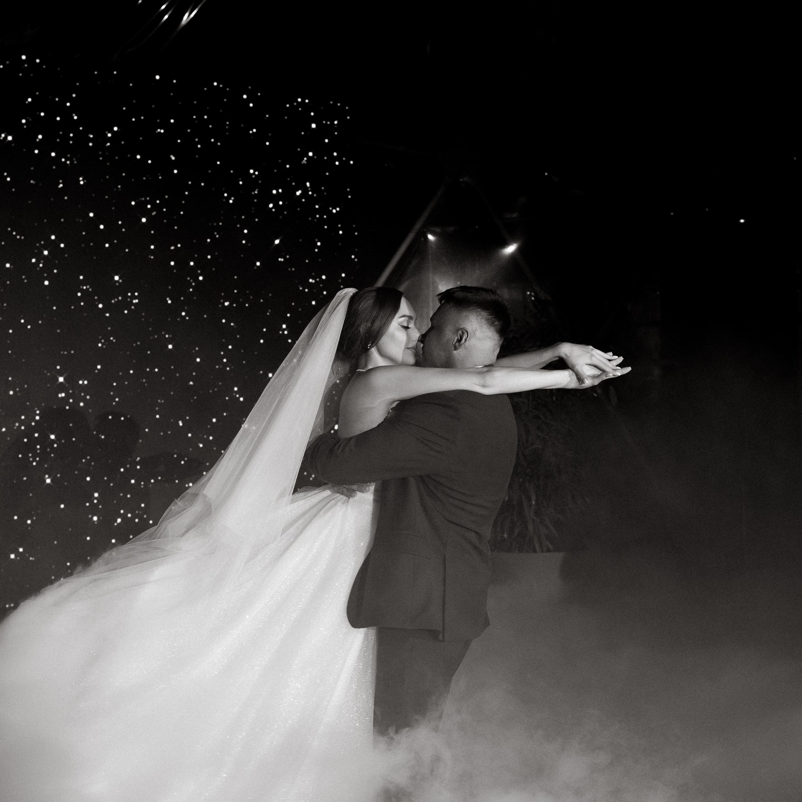 Эффектный первый танец молодожёнов в Ростове-на-Дону — постановка и координация NOVIKOVA EVENT DOM