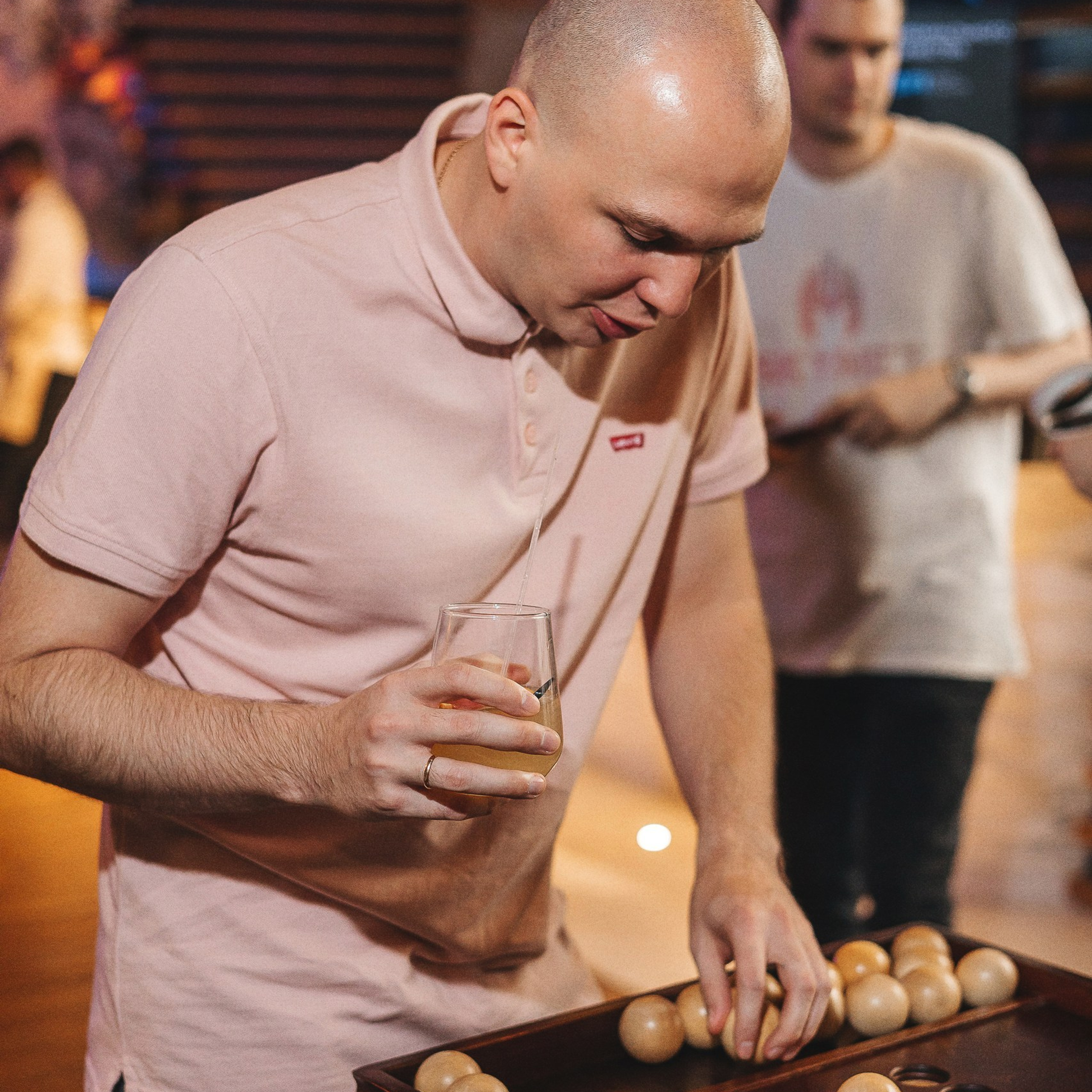 Корпоративное мероприятие в Ростове-на-Дону от Анастасии Новиковой: сотрудники общаются и участвуют в командной активности