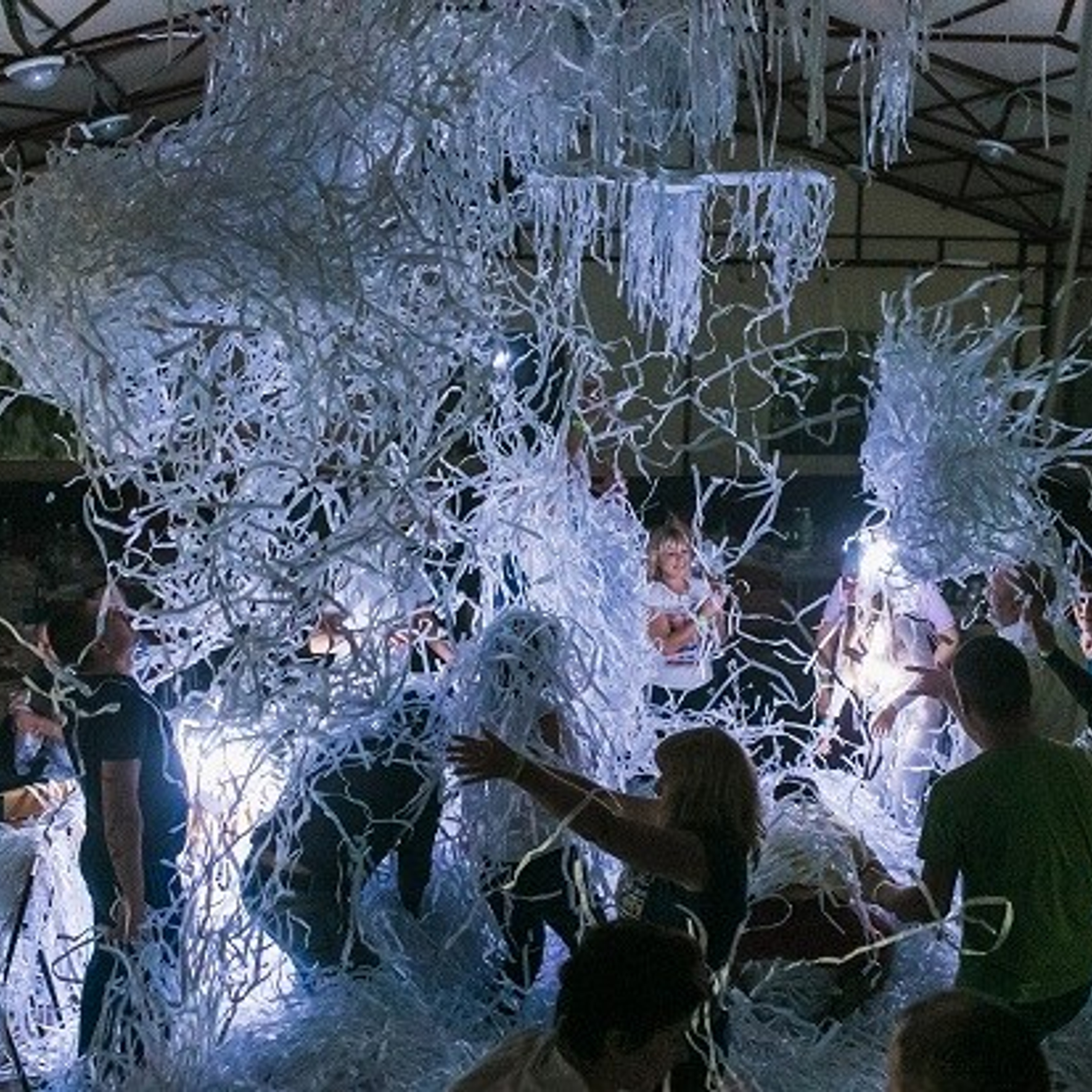 Участники тимбилдинга в Ростове-на-Дону выполняют совместные задания и сплачиваются в команду