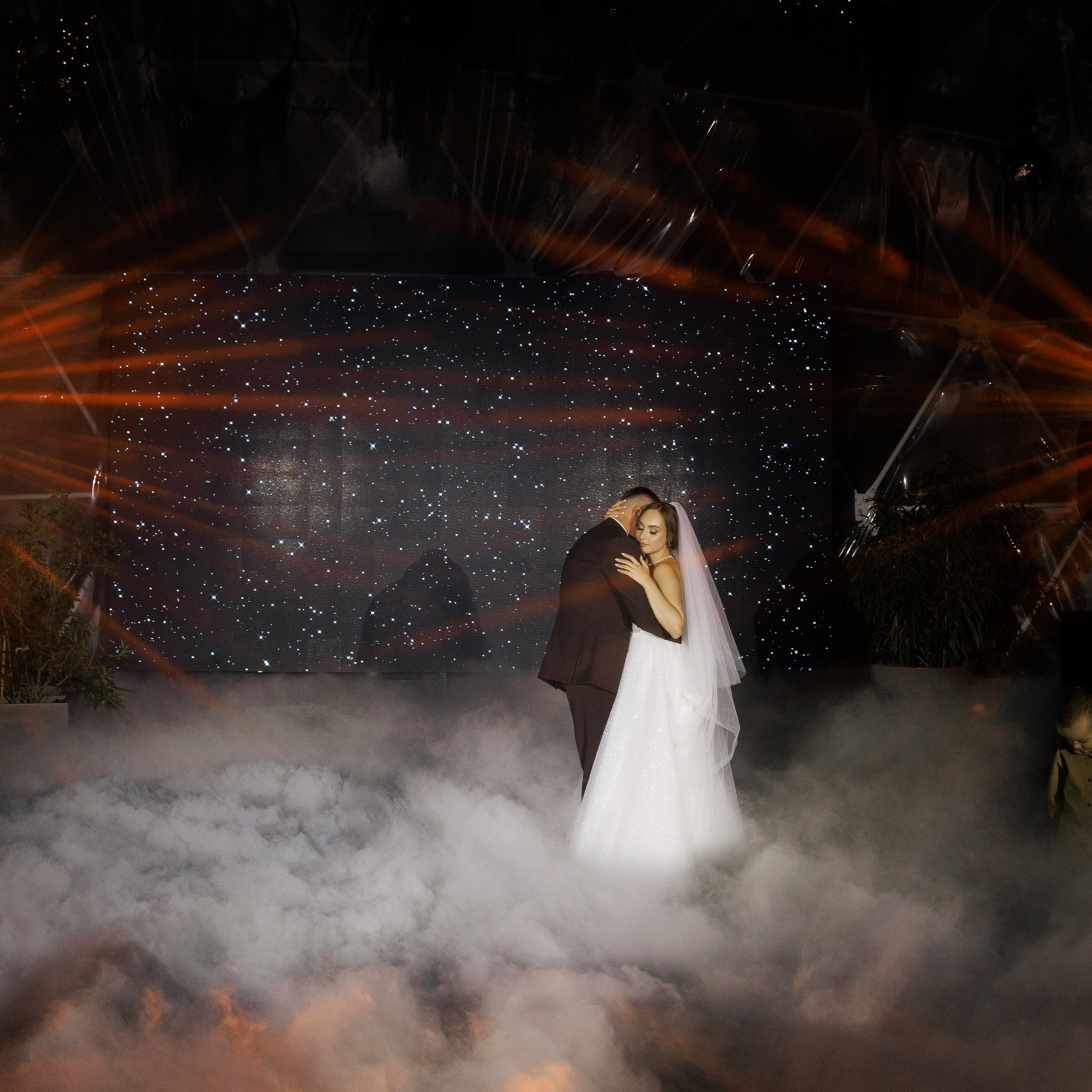 Эффектный первый танец молодожёнов в Ростове-на-Дону — постановка и координация NOVIKOVA EVENT DOM